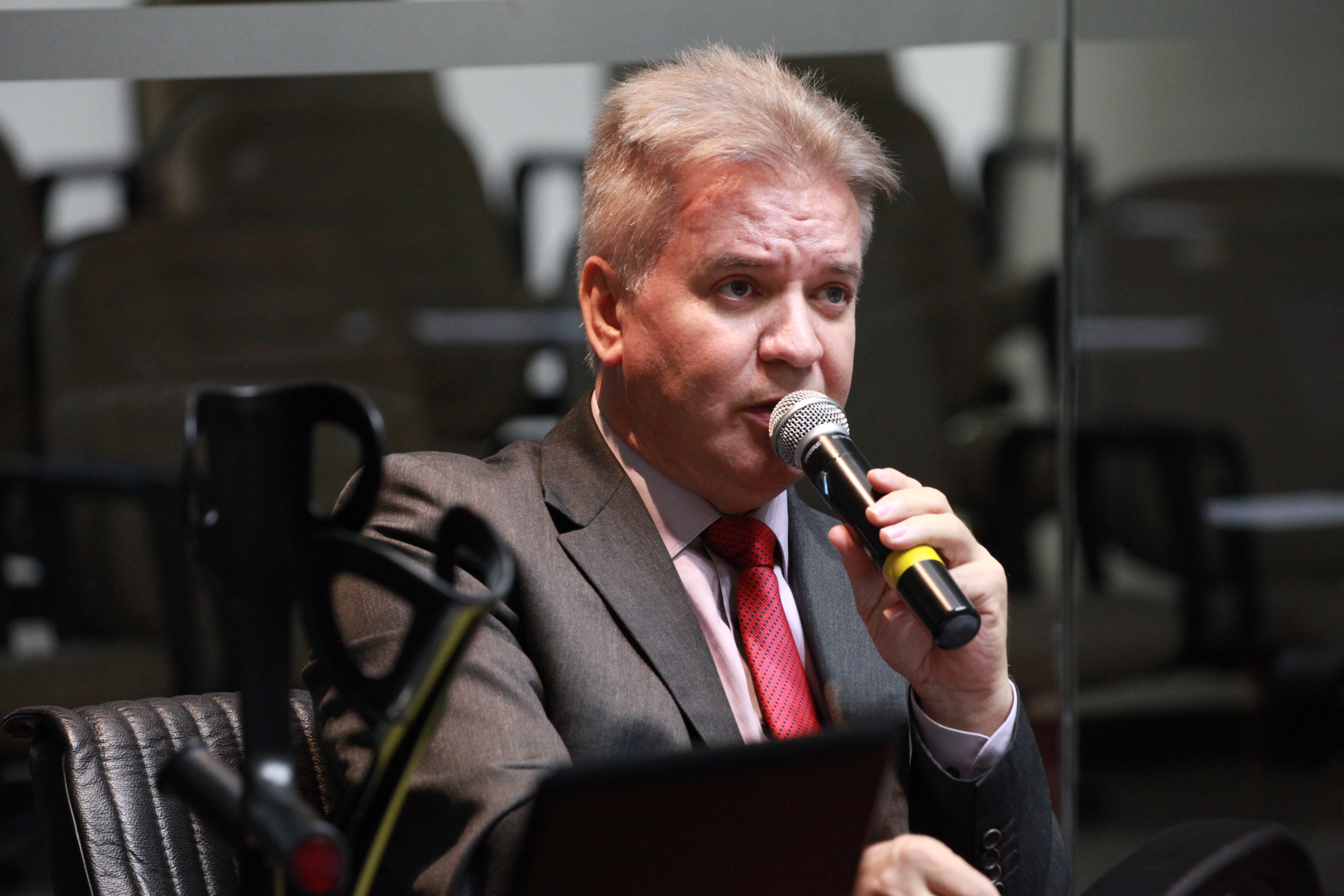 Deputado César Valduga (PCdoB)