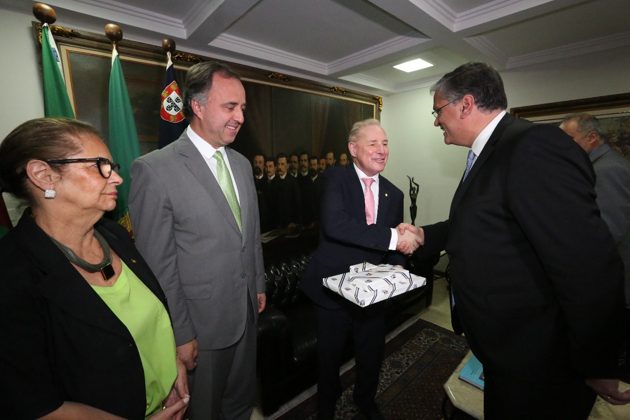 Presidente da Alesc, Deputado Aldo Schneider (MDB), Recebe Alto Escalão do Governo dos Açores. Foto: Guto Kuerten / Agência AL