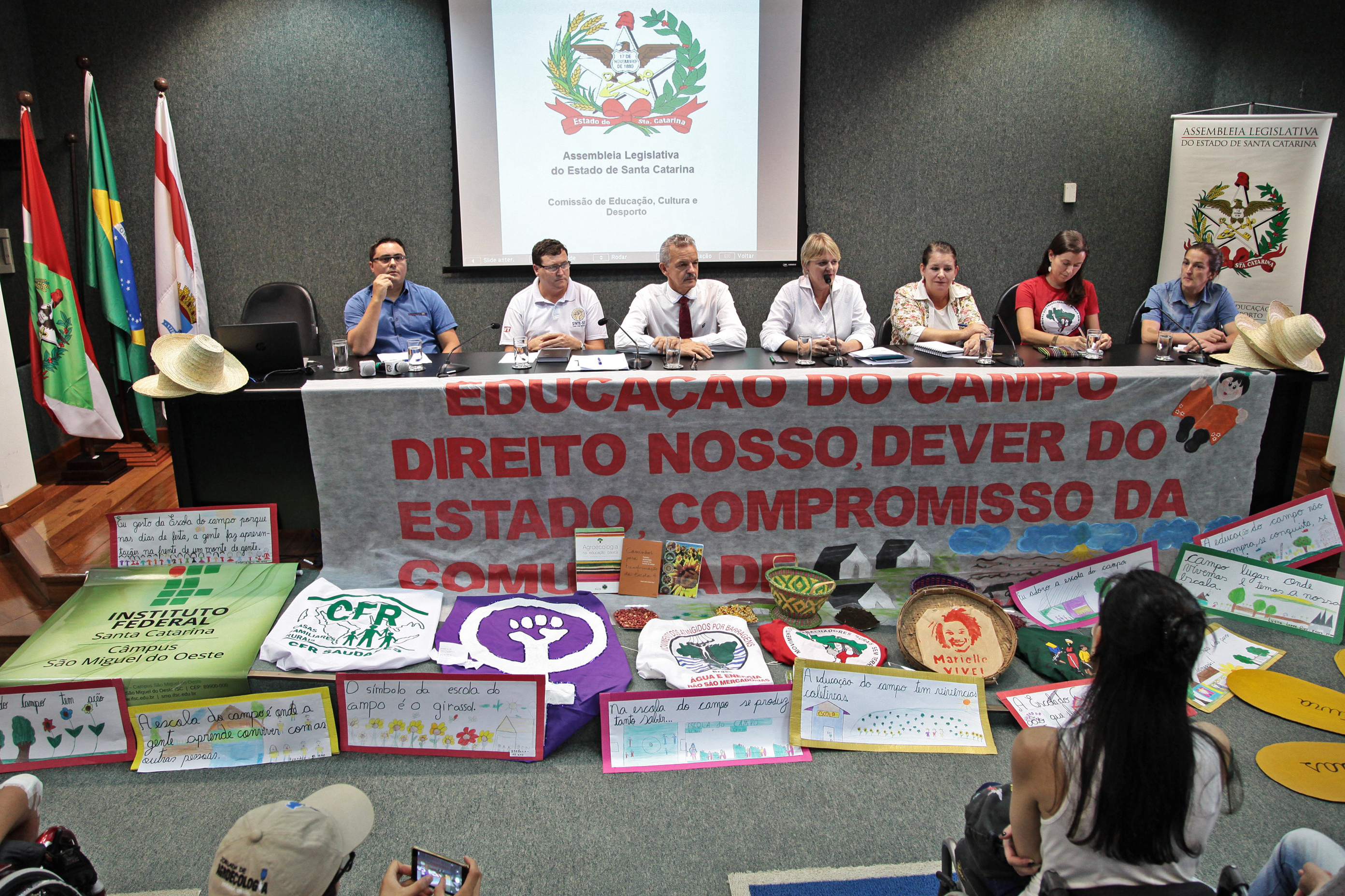 Comissão de Educação Promove Audiência Pública para Discutir a Educação no Campo.