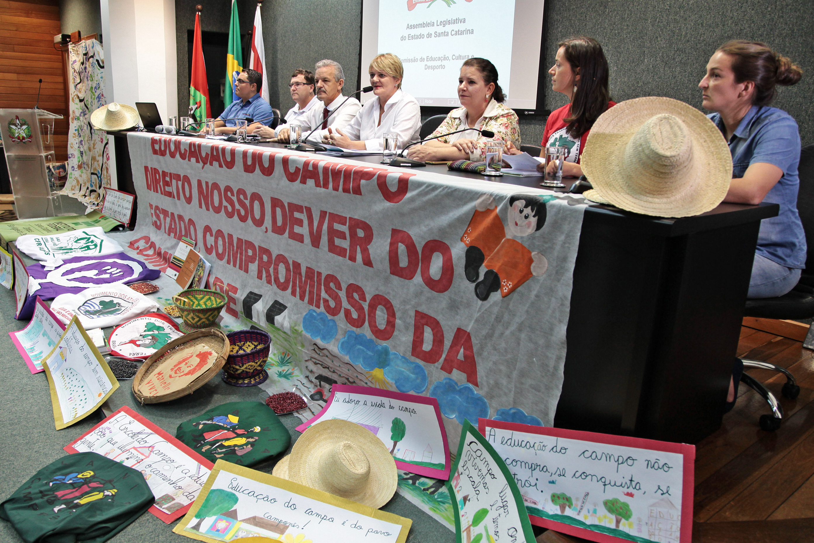 Comissão de Educação Promove Audiência Pública para Discutir a Educação no Campo.