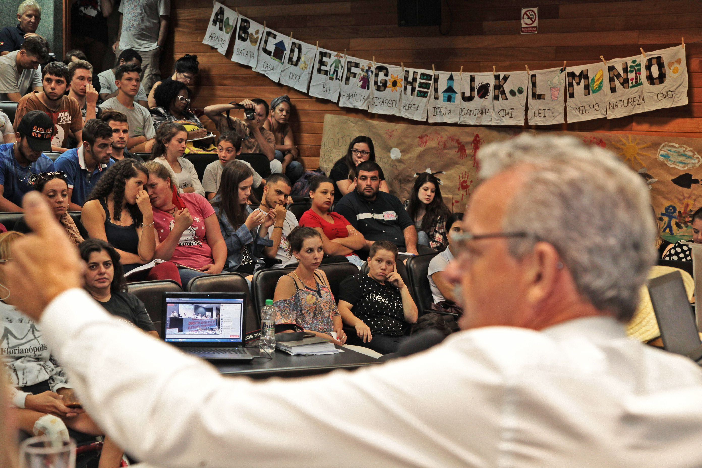 Comissão de Educação Promove Audiência Pública para Discutir a Educação no Campo.