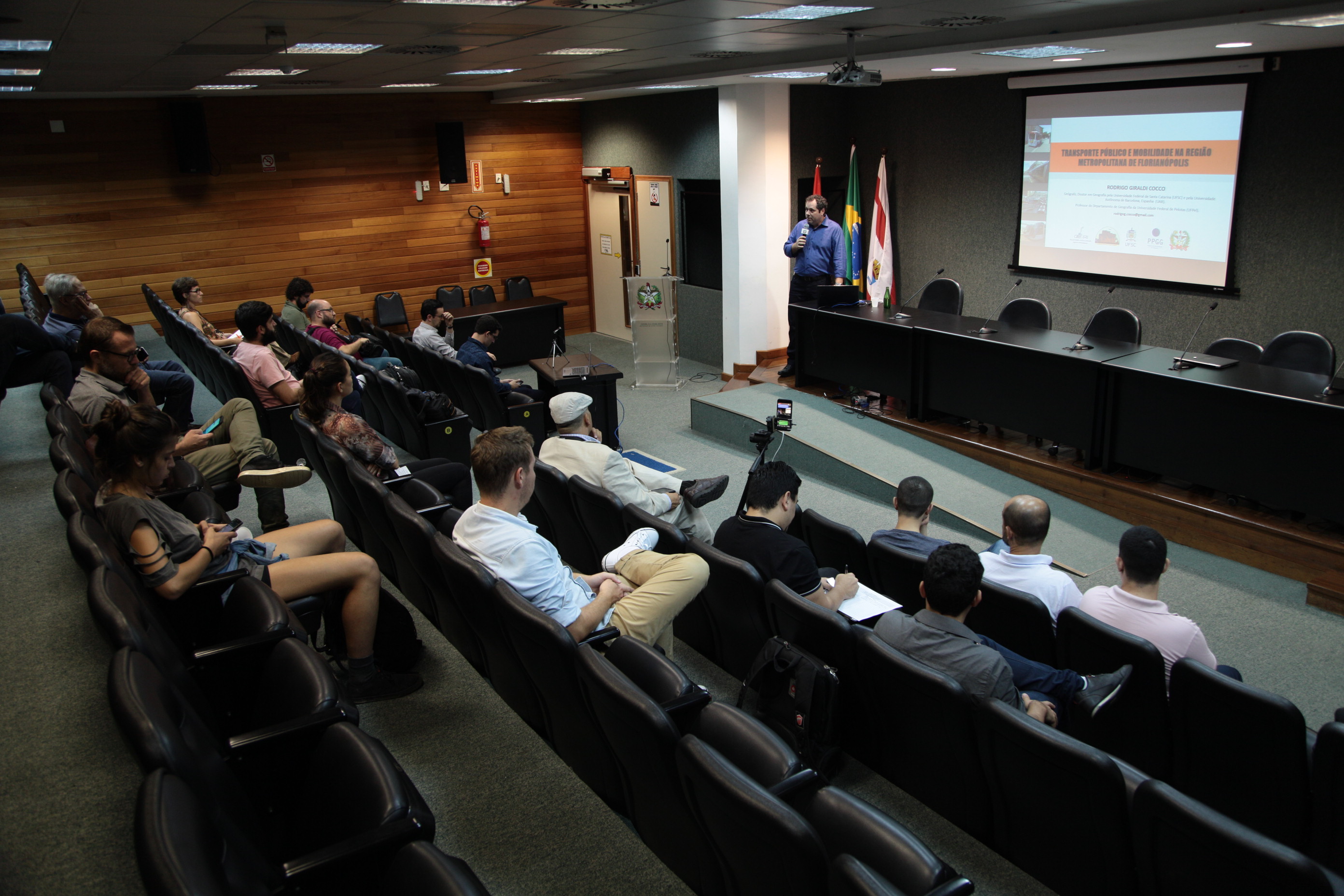 Debate sobre Transporte Público e Mobilidade na Região Metropolitana de Florianópolis