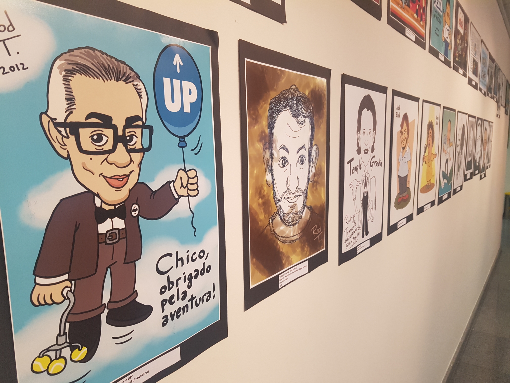 Assembleia promove exposição de cartunista autista