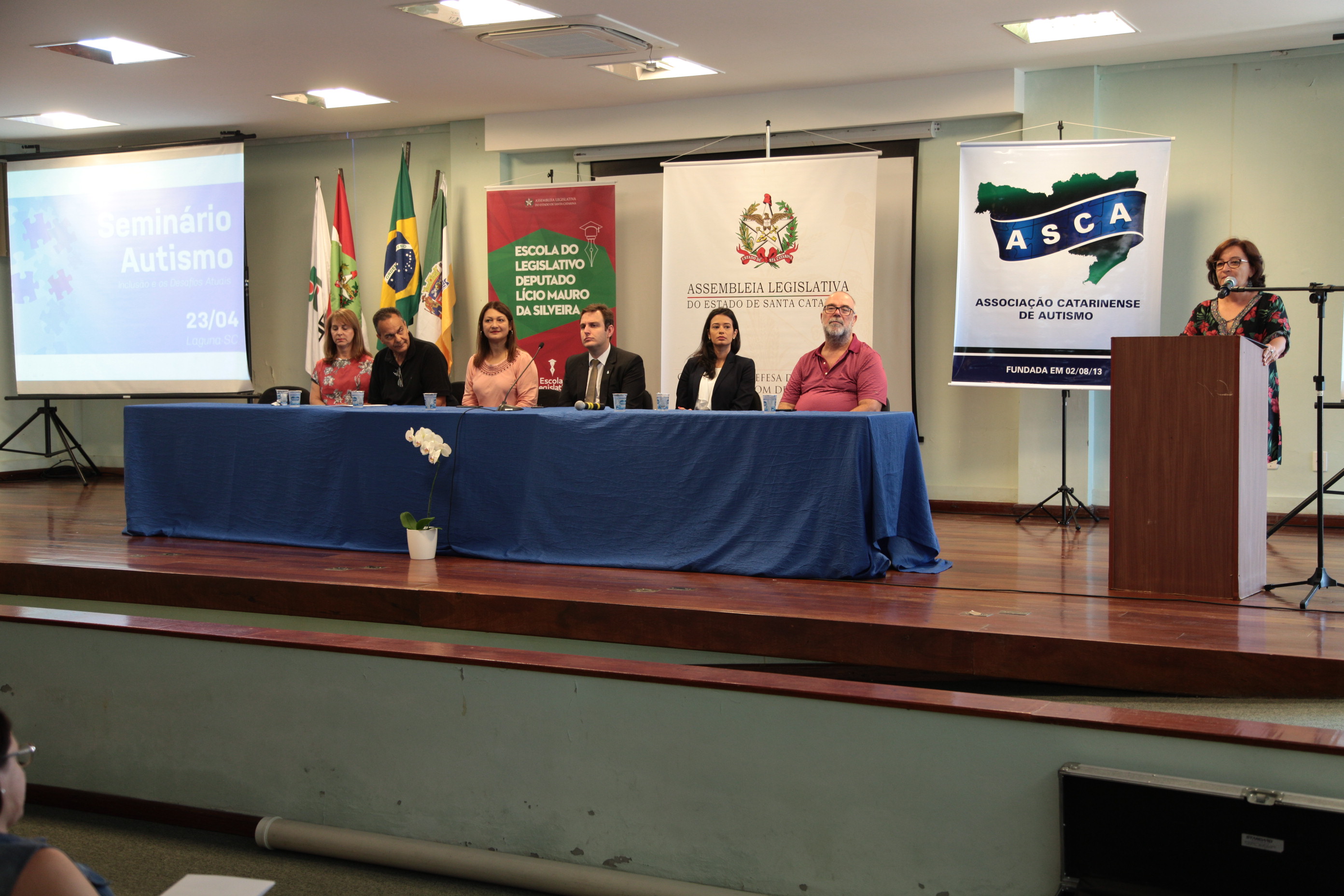 Seminário - Autismo, Inclusão e os Desafios Atuais