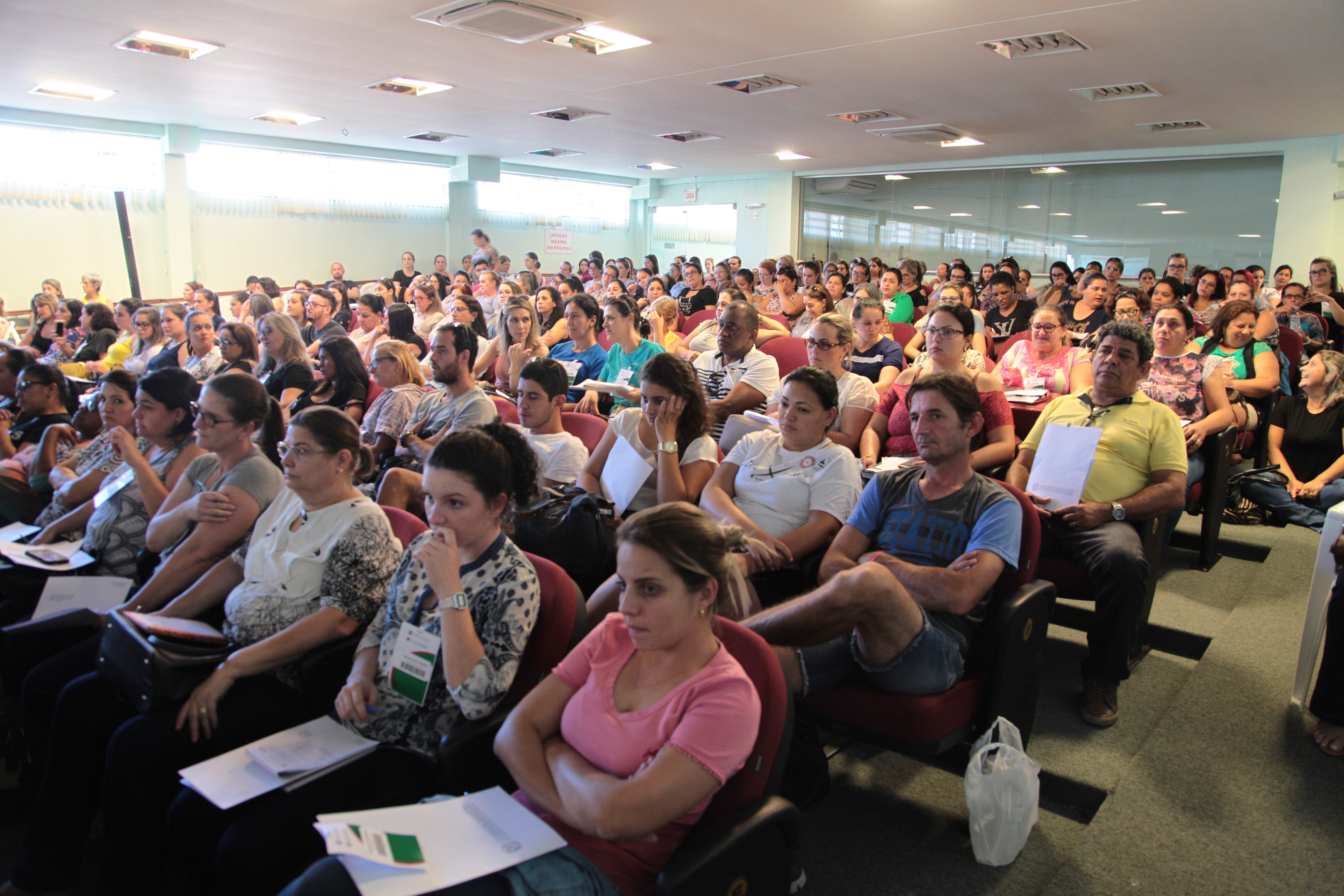 Seminário - Autismo, Inclusão e os Desafios Atuais