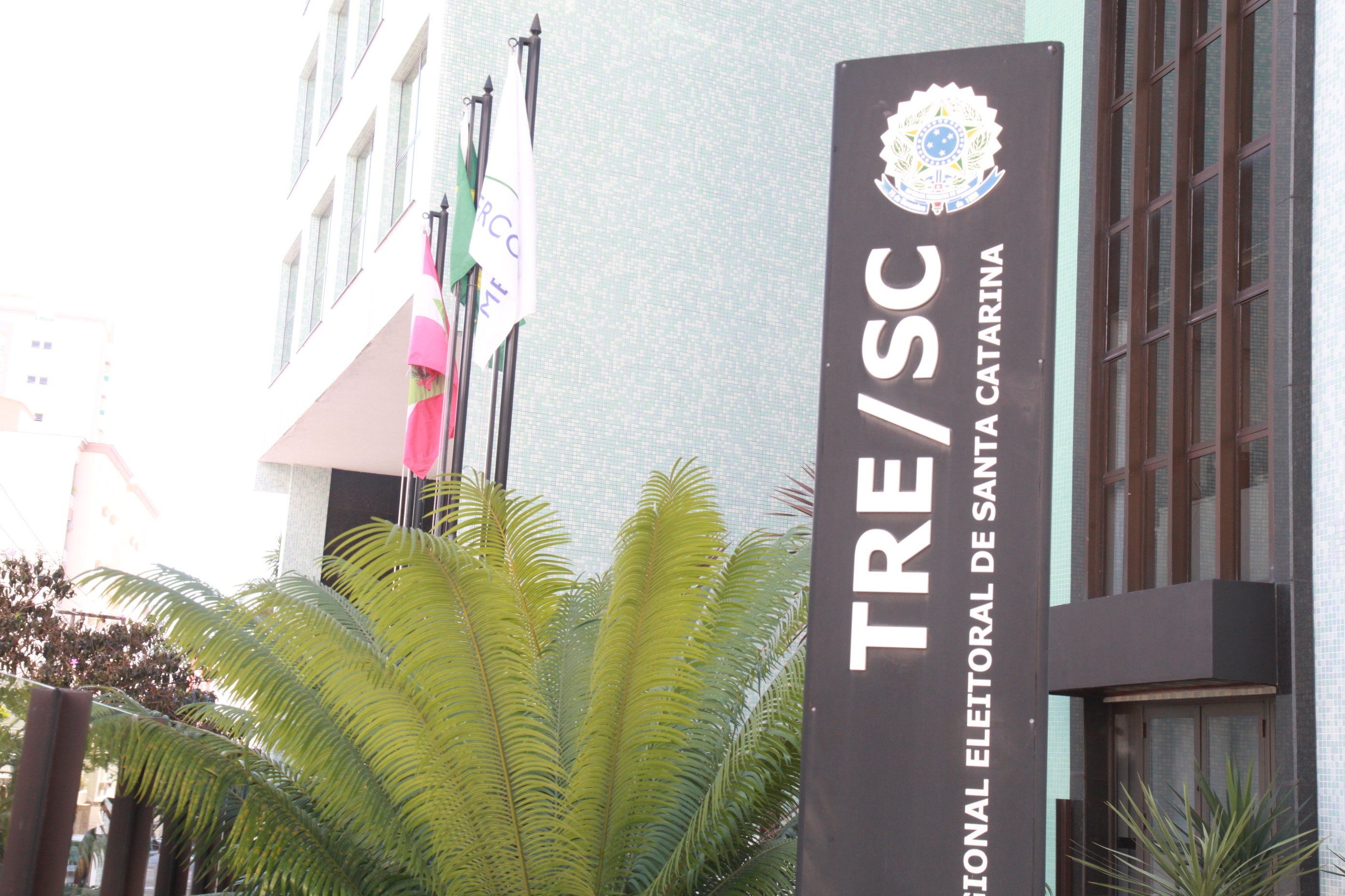 TRE Segurança nas Eleições_Urnas Eletrônicas
