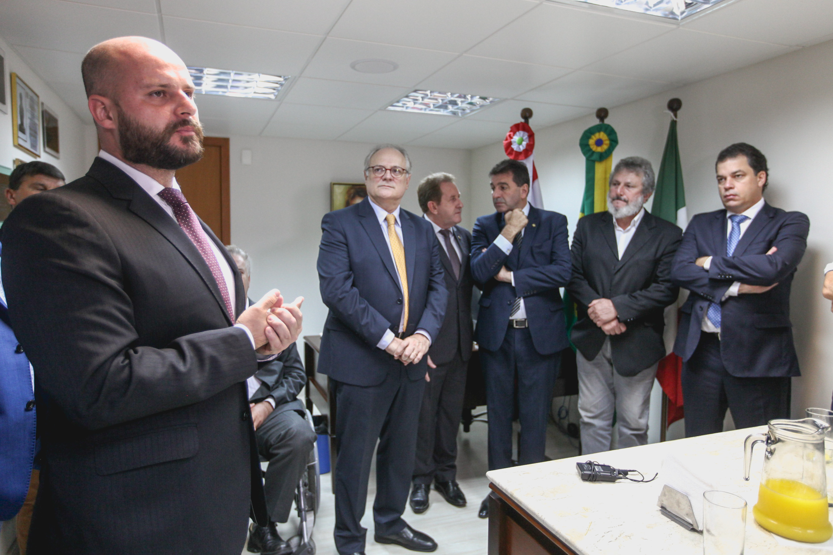 Reunião estratégica para implantação do Consulado Italiano em Santa Catarina.