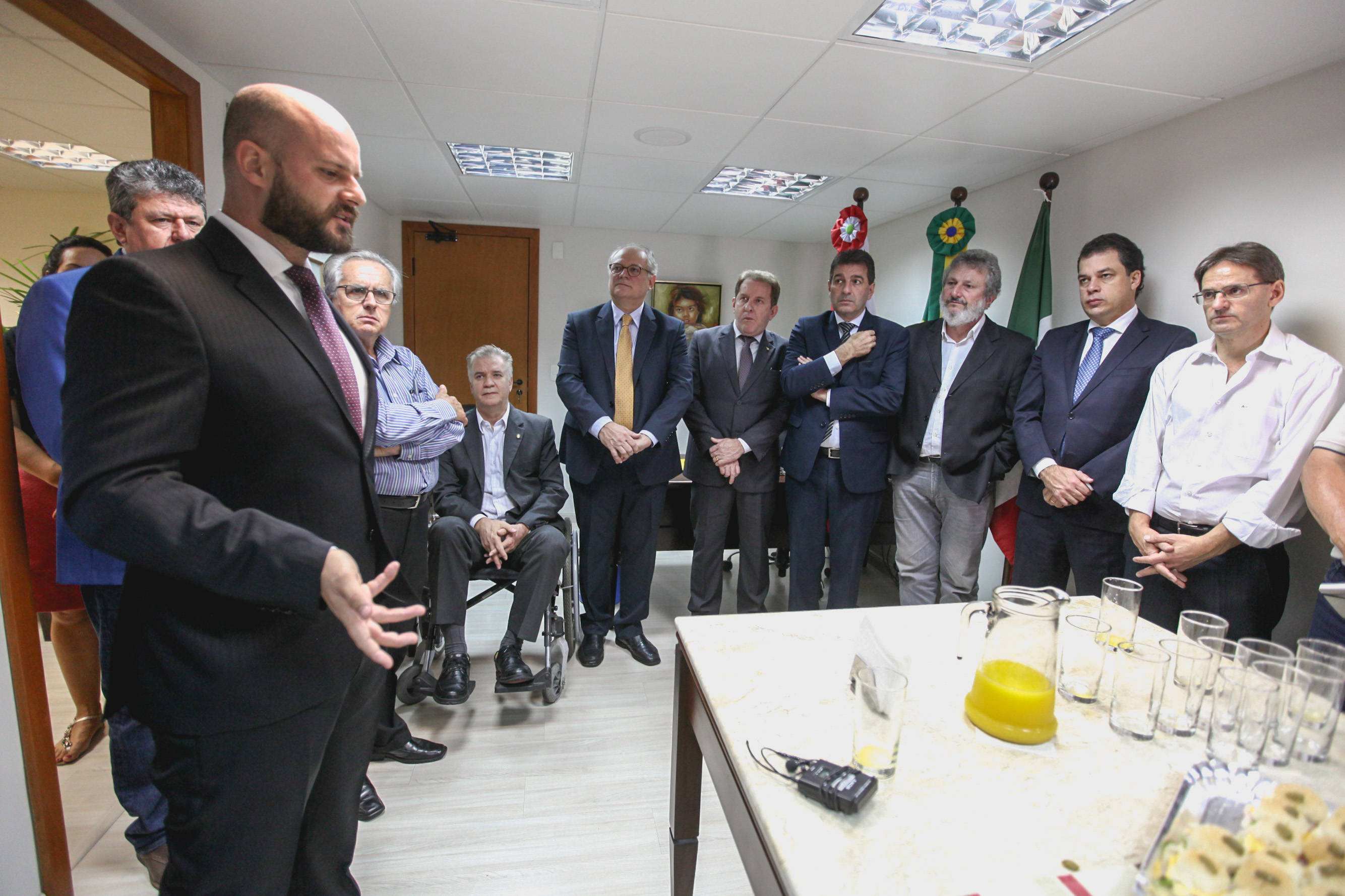 Reunião estratégica para implantação do Consulado Italiano em Santa Catarina.