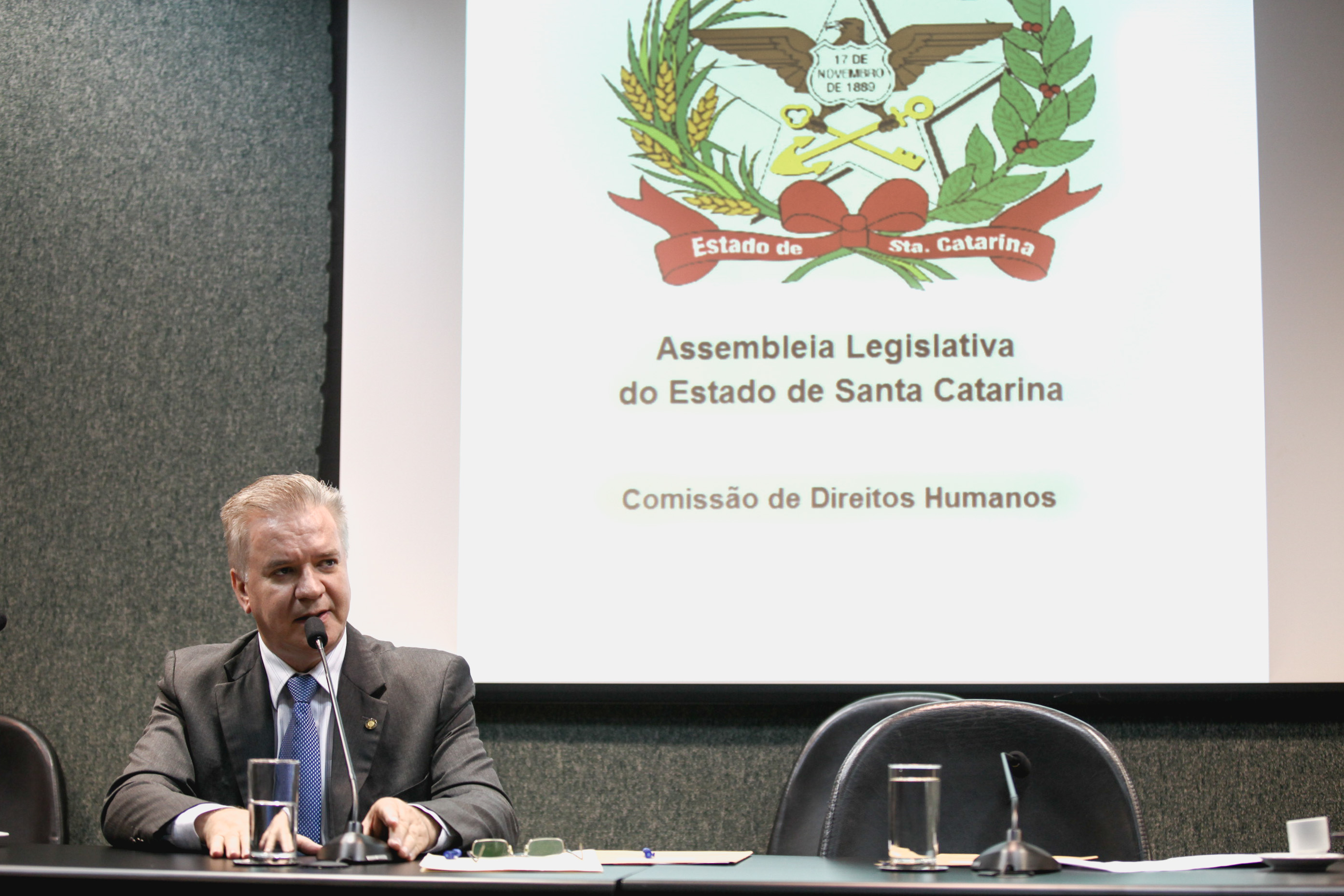 Deputado César Valduga (PCdoB). Comissão de Direitos Humanos