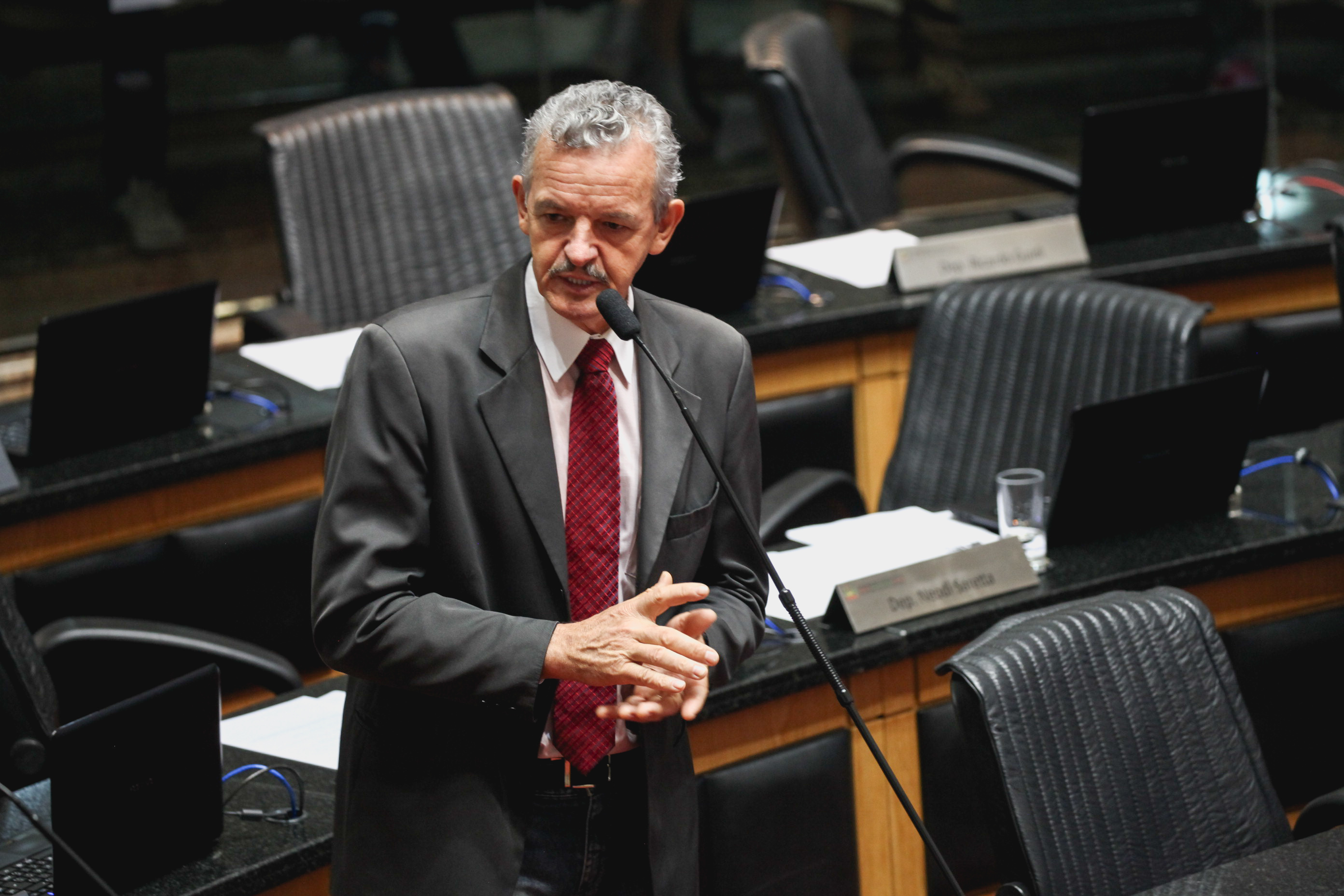 Deputado Dirceu Dresch (PT). Sessão Ordinária.