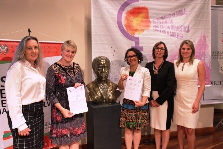 Bancada Feminina repassa ações debatidas em seminários