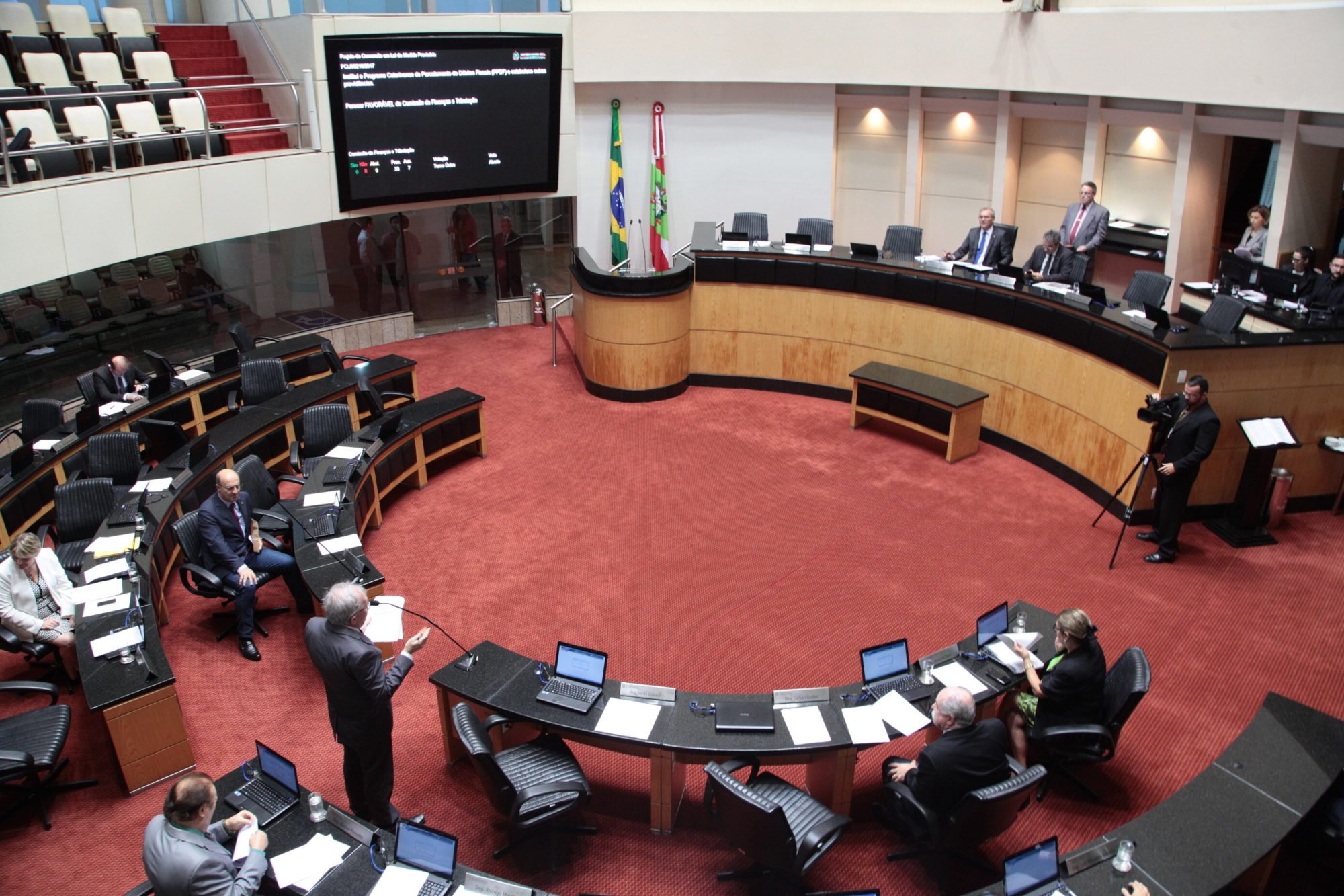 Deputados aprovam prazo para repasse de recursos ao Fundo Estadual de Saúde