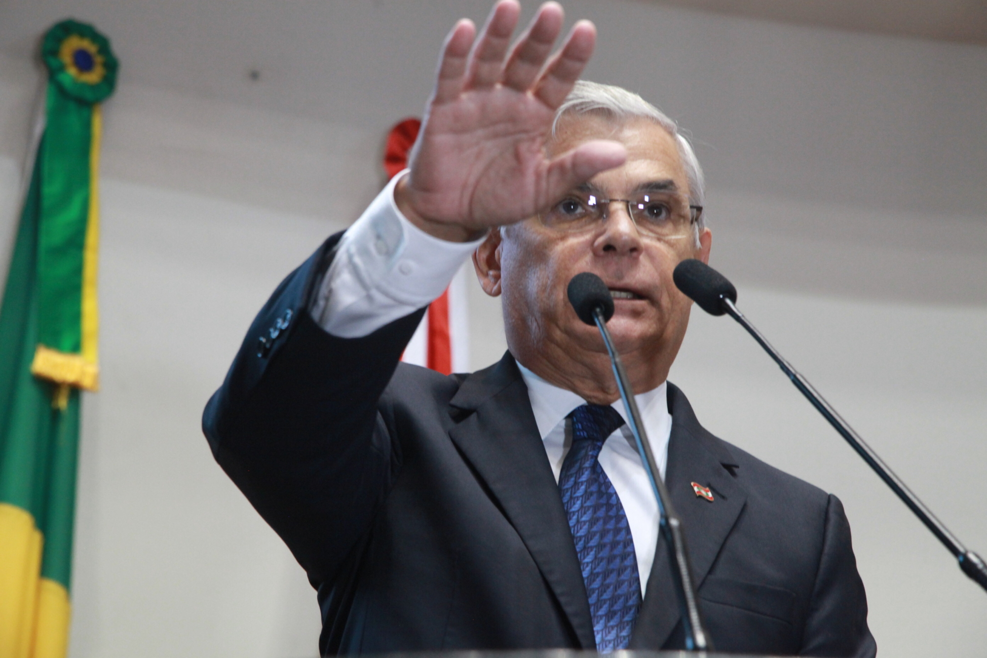 Pronunciamento de posse do governador Eduardo Pinho Moreira