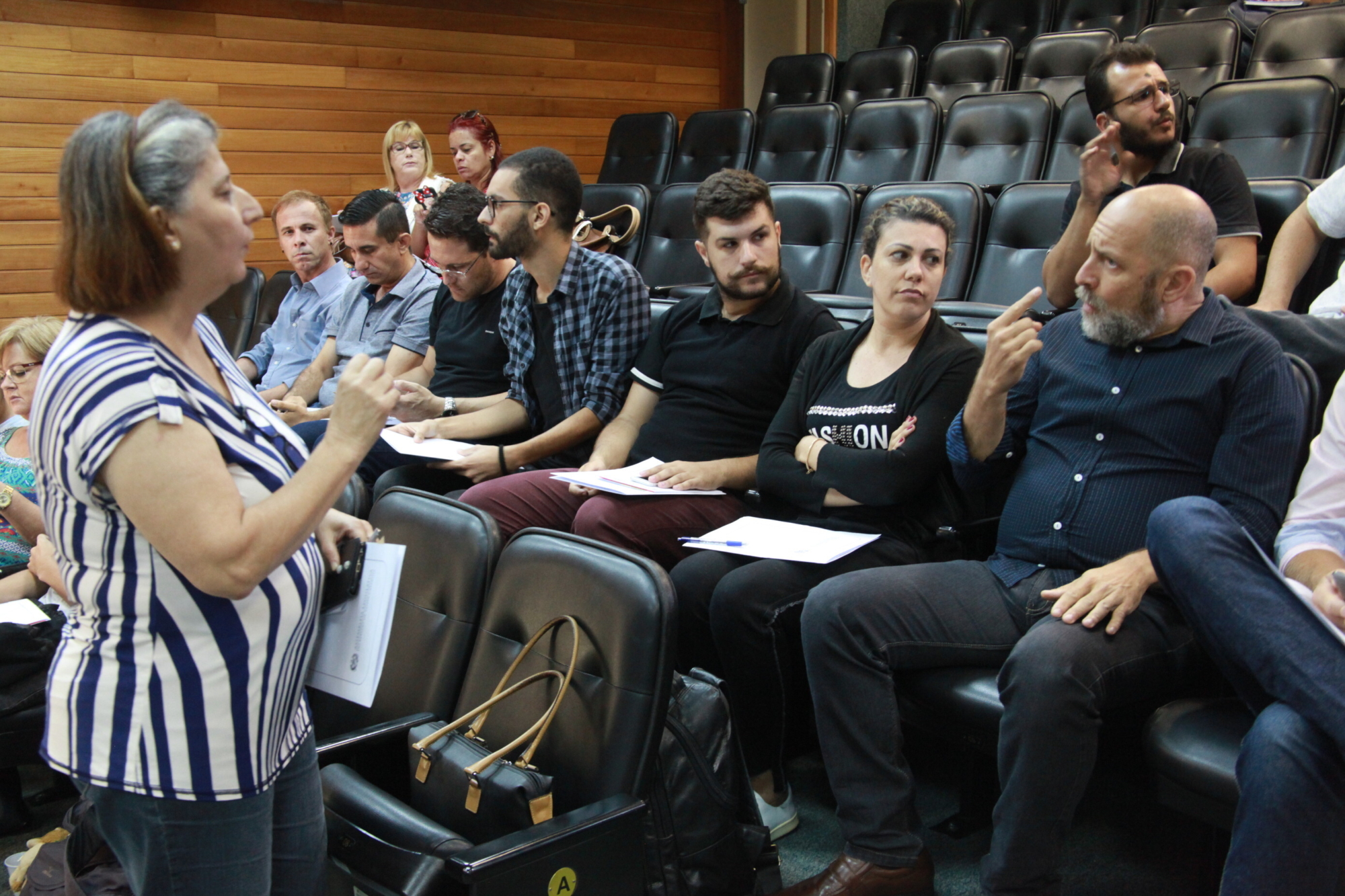 Presidente da Associação dos Surdos da Grande Florianópolis, Sandra Amorim