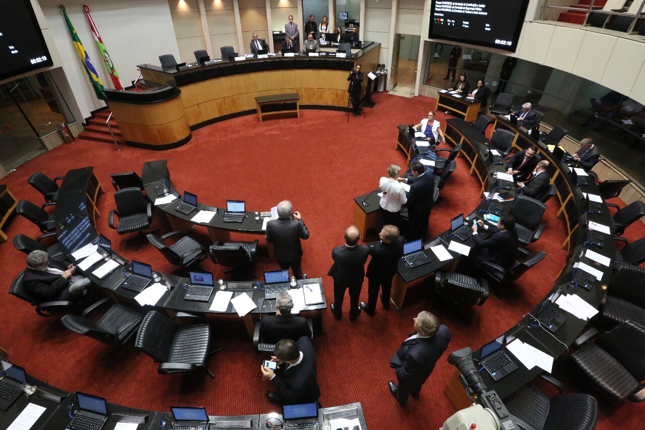 Cobrança por revitalização de rodovia gera críticas ao governo anterior