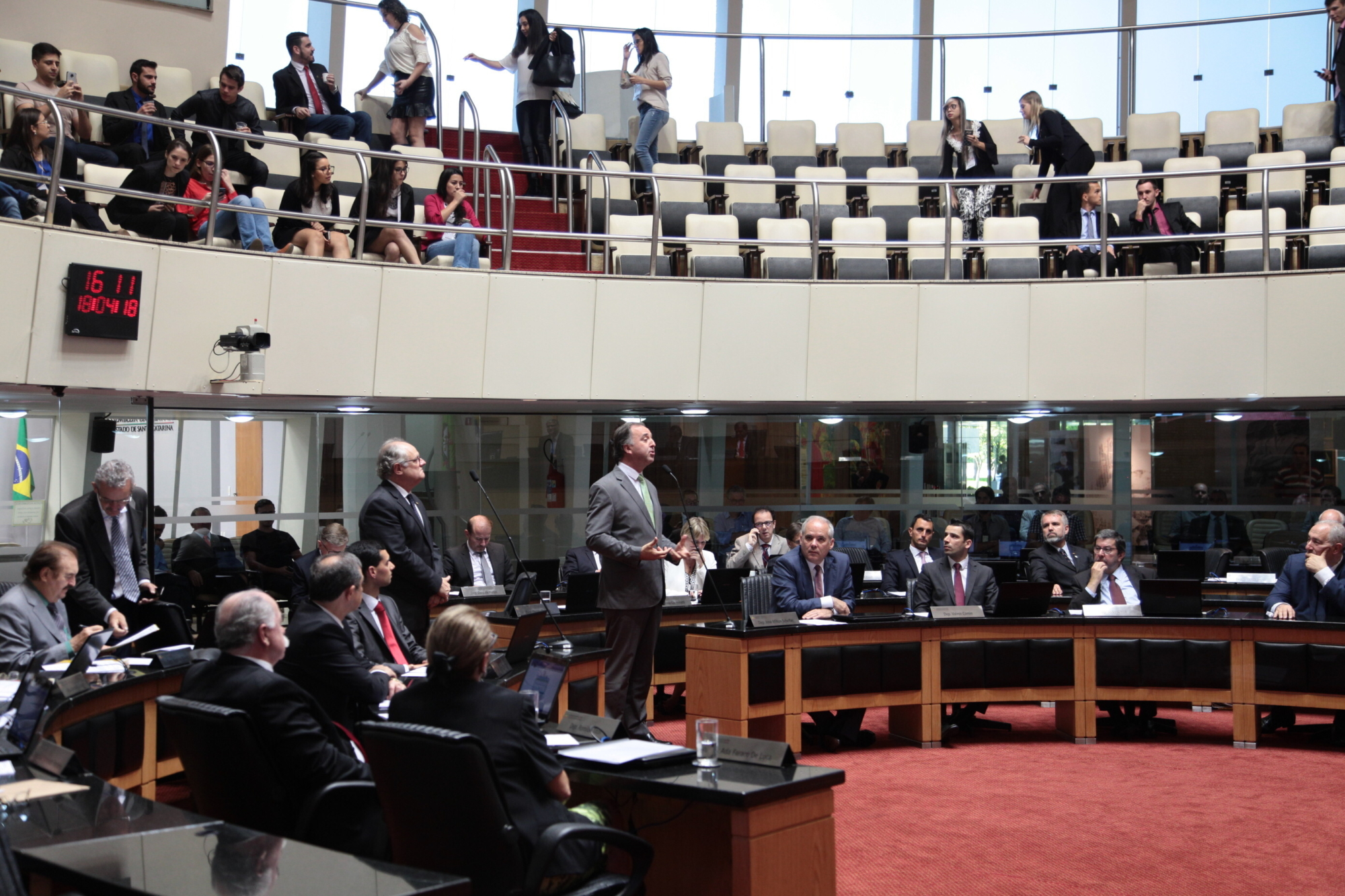 Pronunciamentos dos deputados na sessão da tarde desta quarta-feira (18)