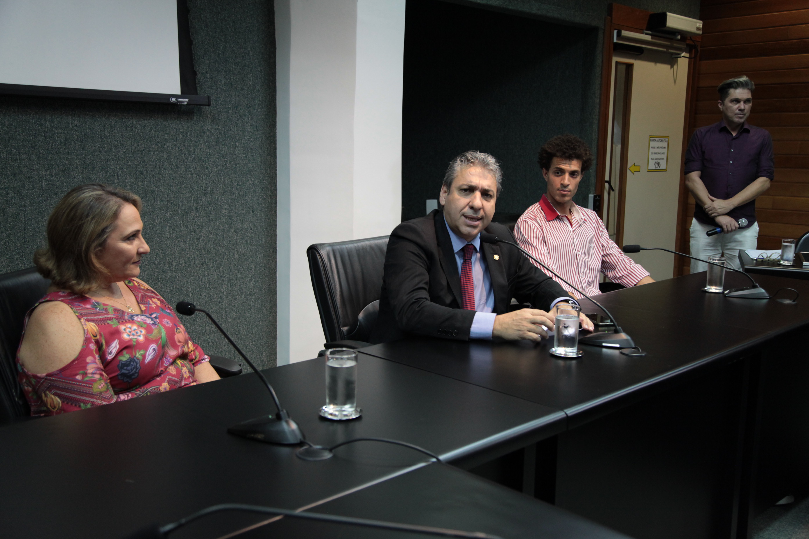 Ato Solene - Moção de Aplauso Para o Instituto Liberdade e Escola de Música Sol Maior.