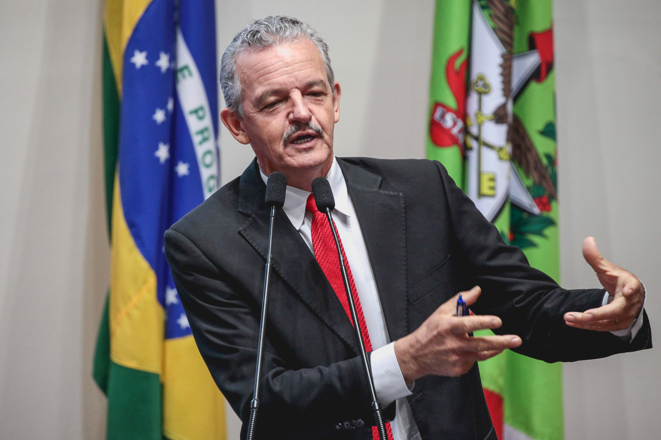 Deputado Dirceu Dresch (PT). Sessão Ordinária.