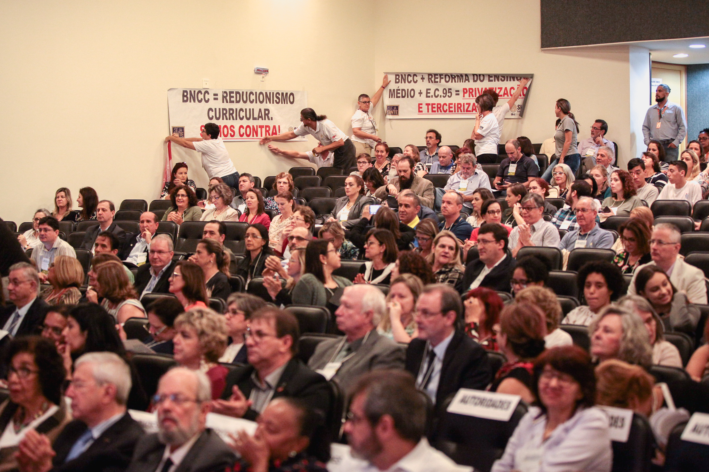 Audiência Pública: Base Nacional Comum Curricular.