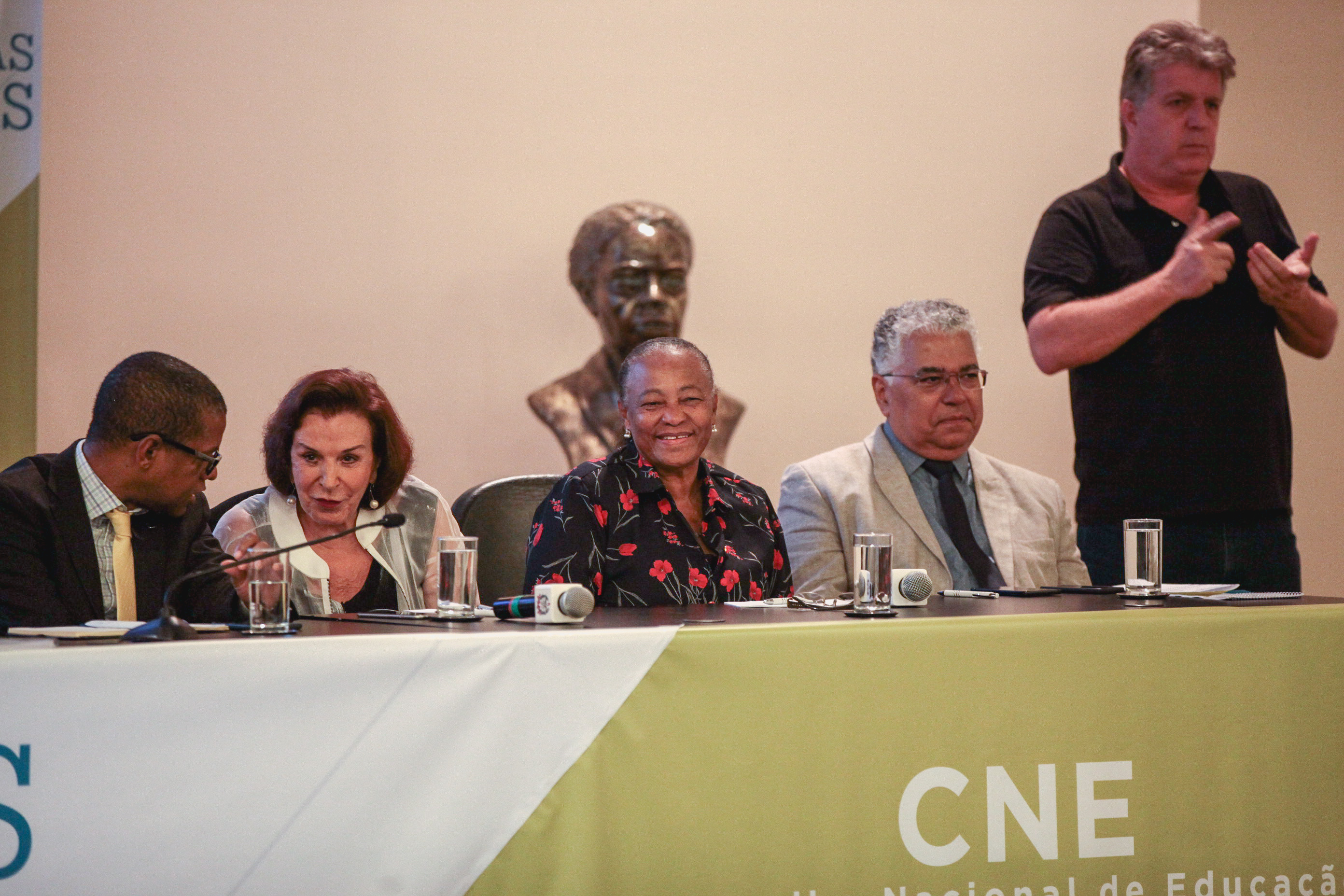Audiência Pública: Base Nacional Comum Curricular.