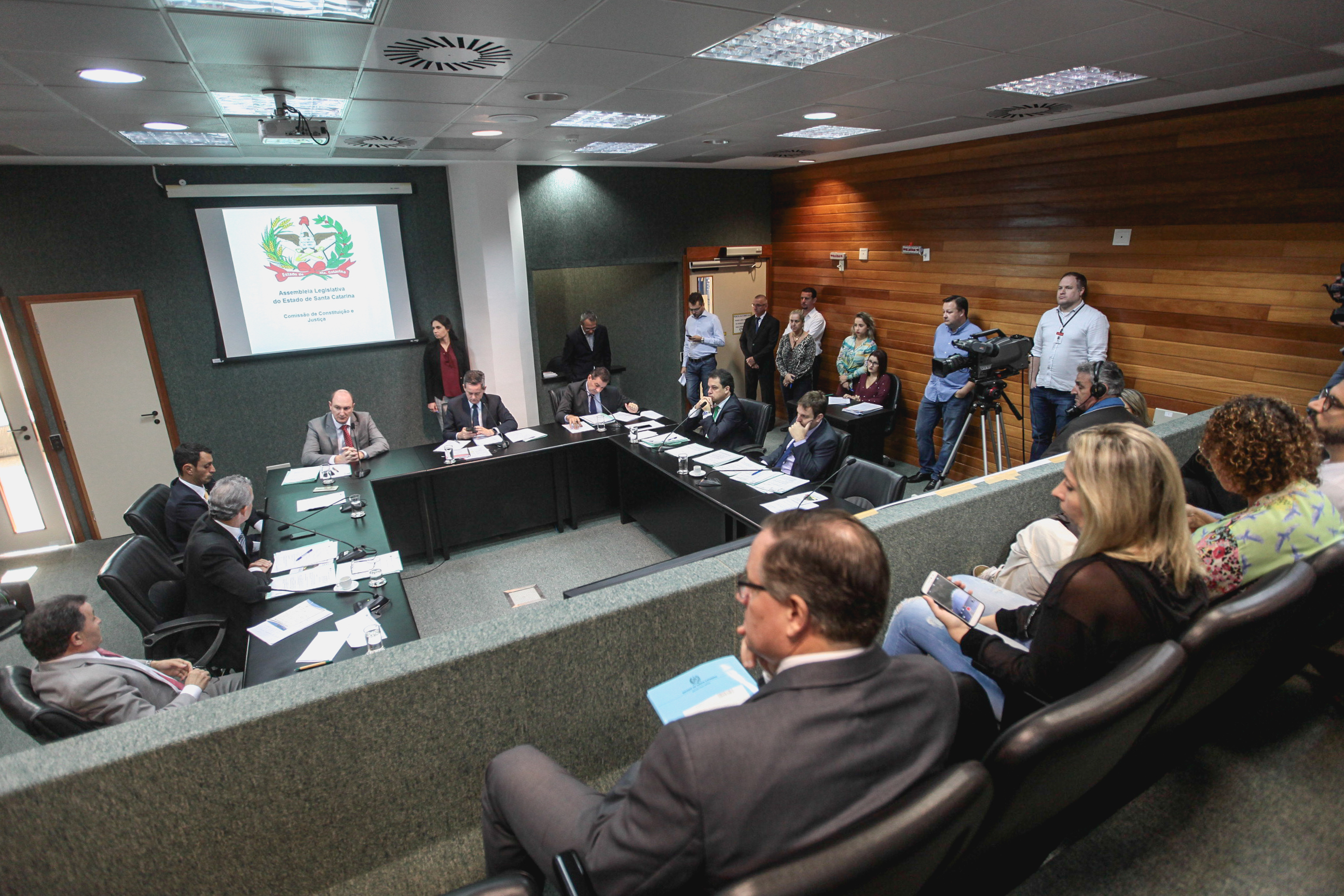 Comissão de Constituição e Justiça.