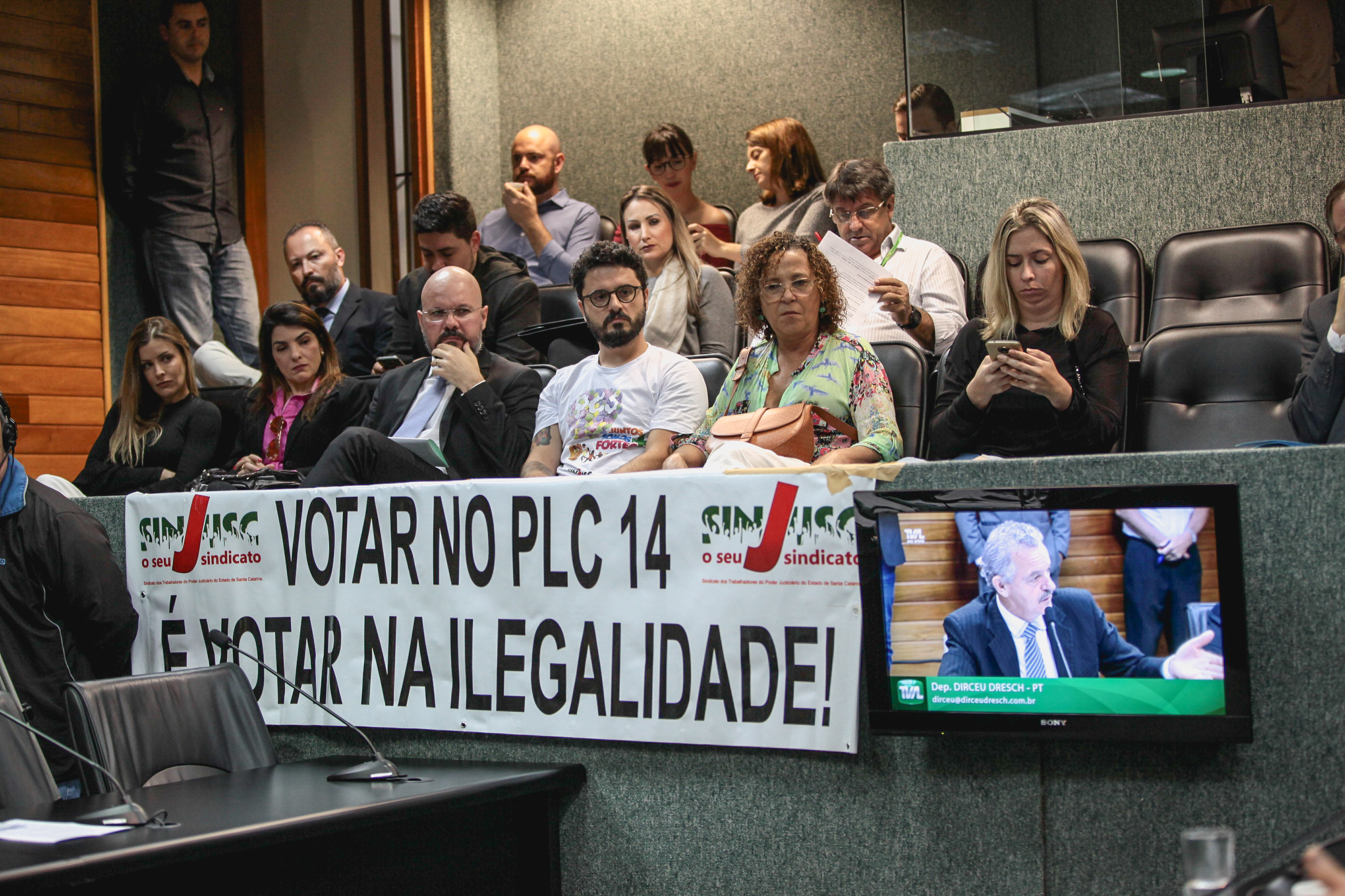 Comissão de Constituição e Justiça.