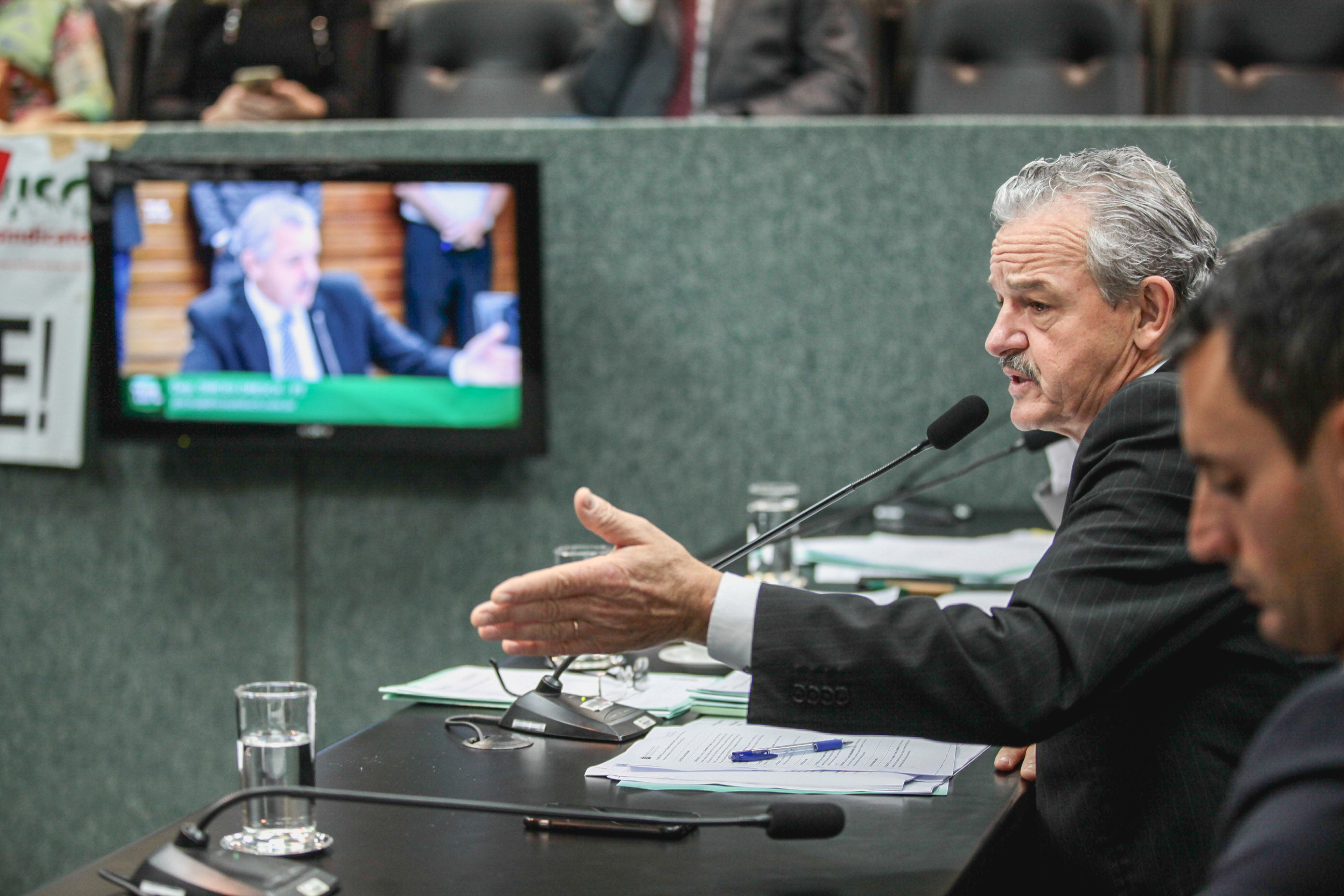 Comissão de Constituição e Justiça.