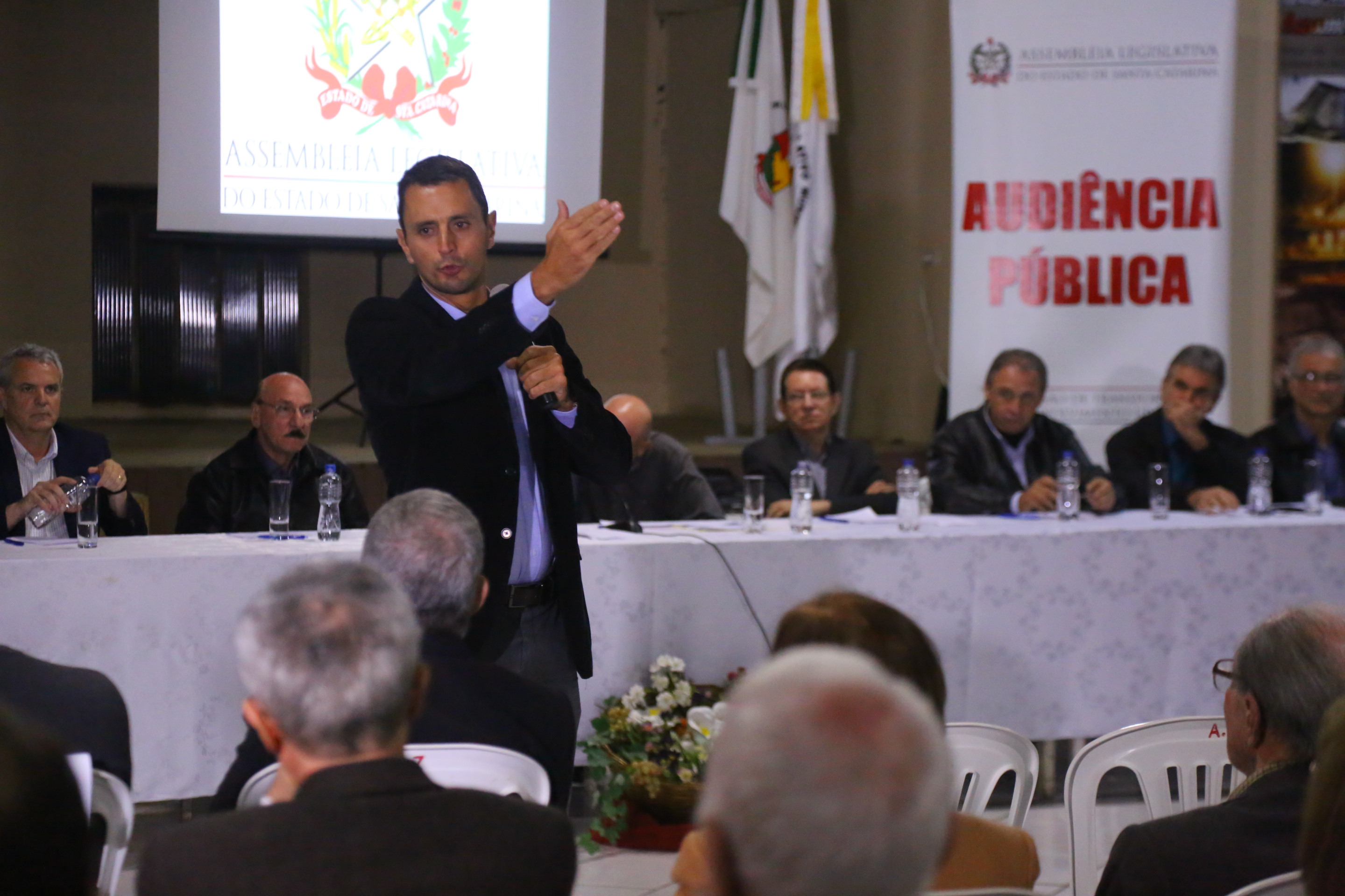 Audiência Pública - Estadualização e pavimentação da rodovia que liga Pedras Grandes a Urussanga via distrito de Azambuja
