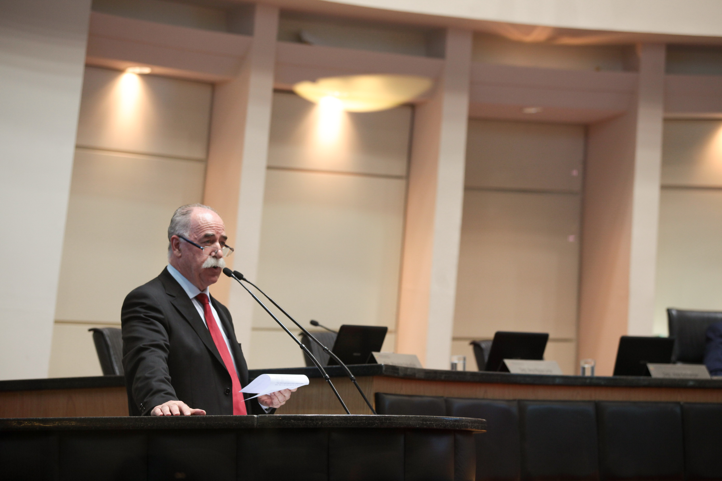 Deputado Romildo Titon (MDB). Sessão Ordinária.