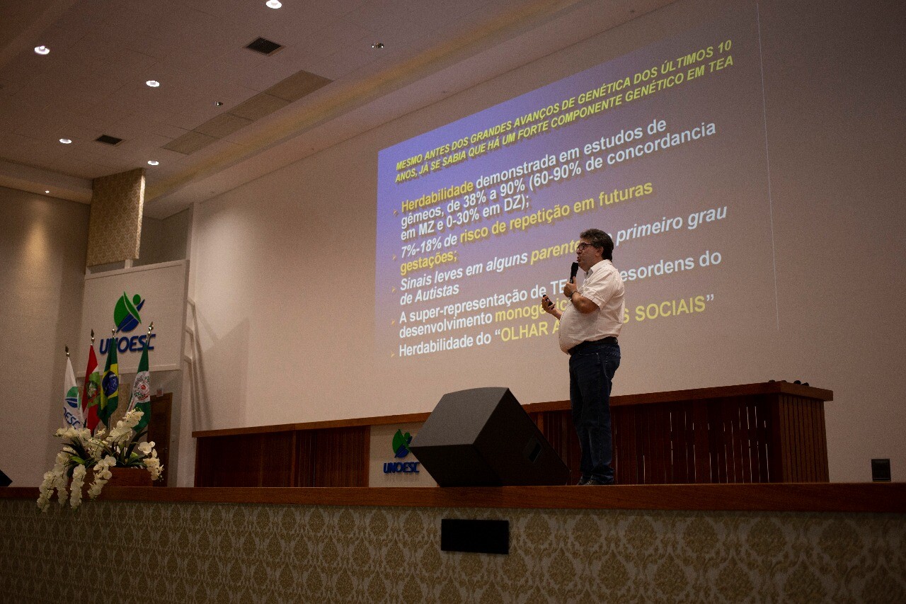 Evento foi realizado pela Alesc, com apoio da Federação das Apaes, na Unoesc. FOTO: Vandro Welter/Divulgação