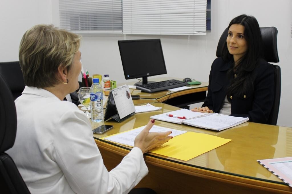 Luciane reivindica atenção à assistência social e à economia solidária