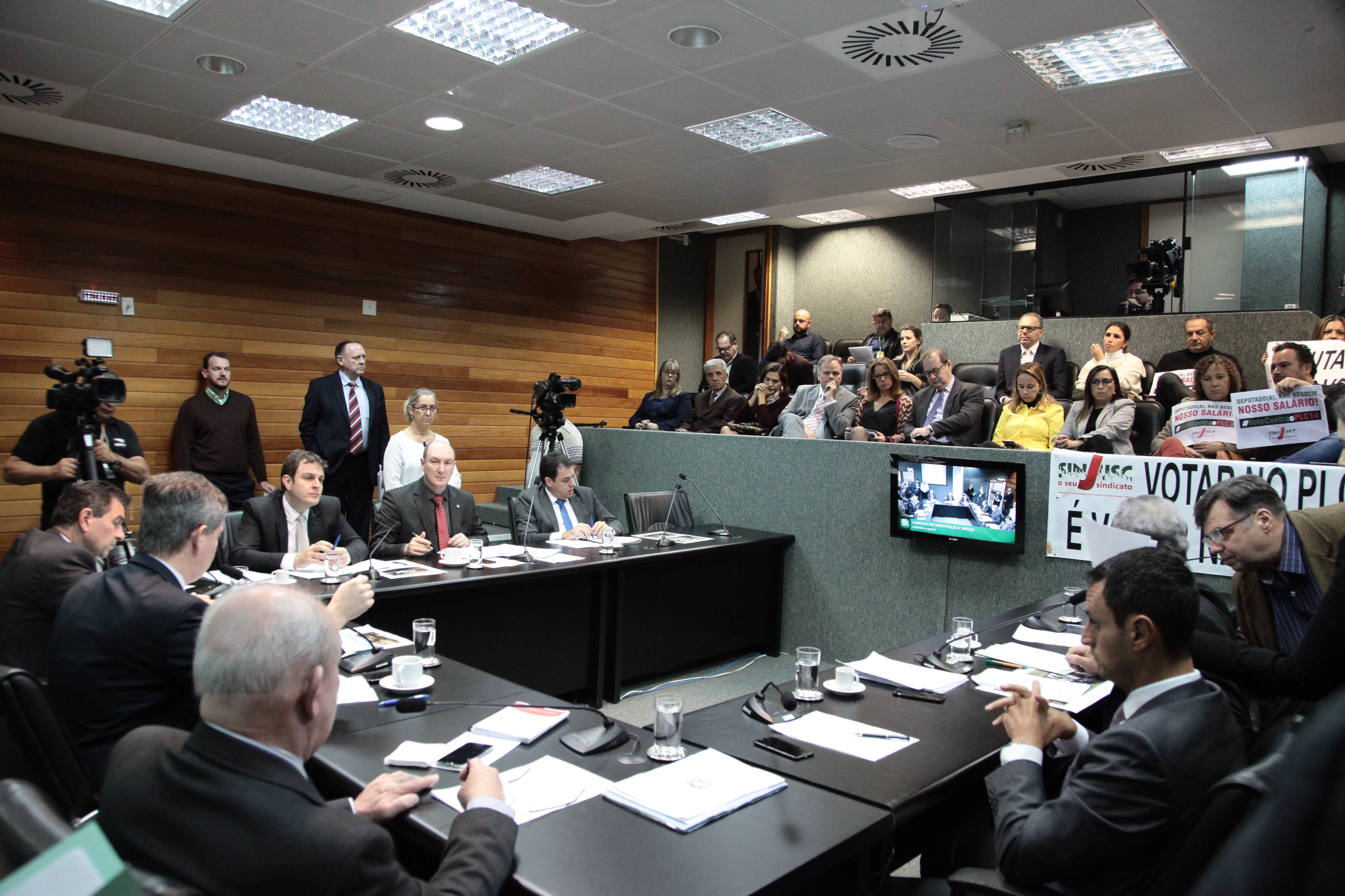Comissão de Constituição e Justiça