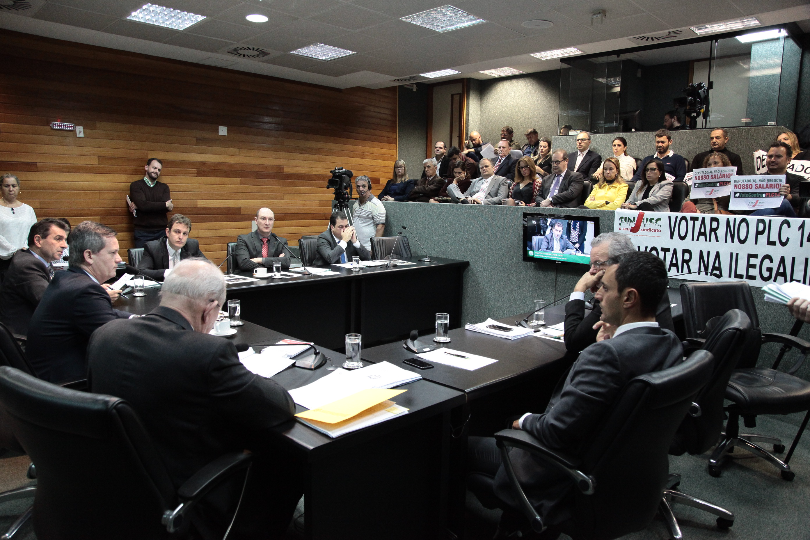 Comissão de Constituição e Justiça