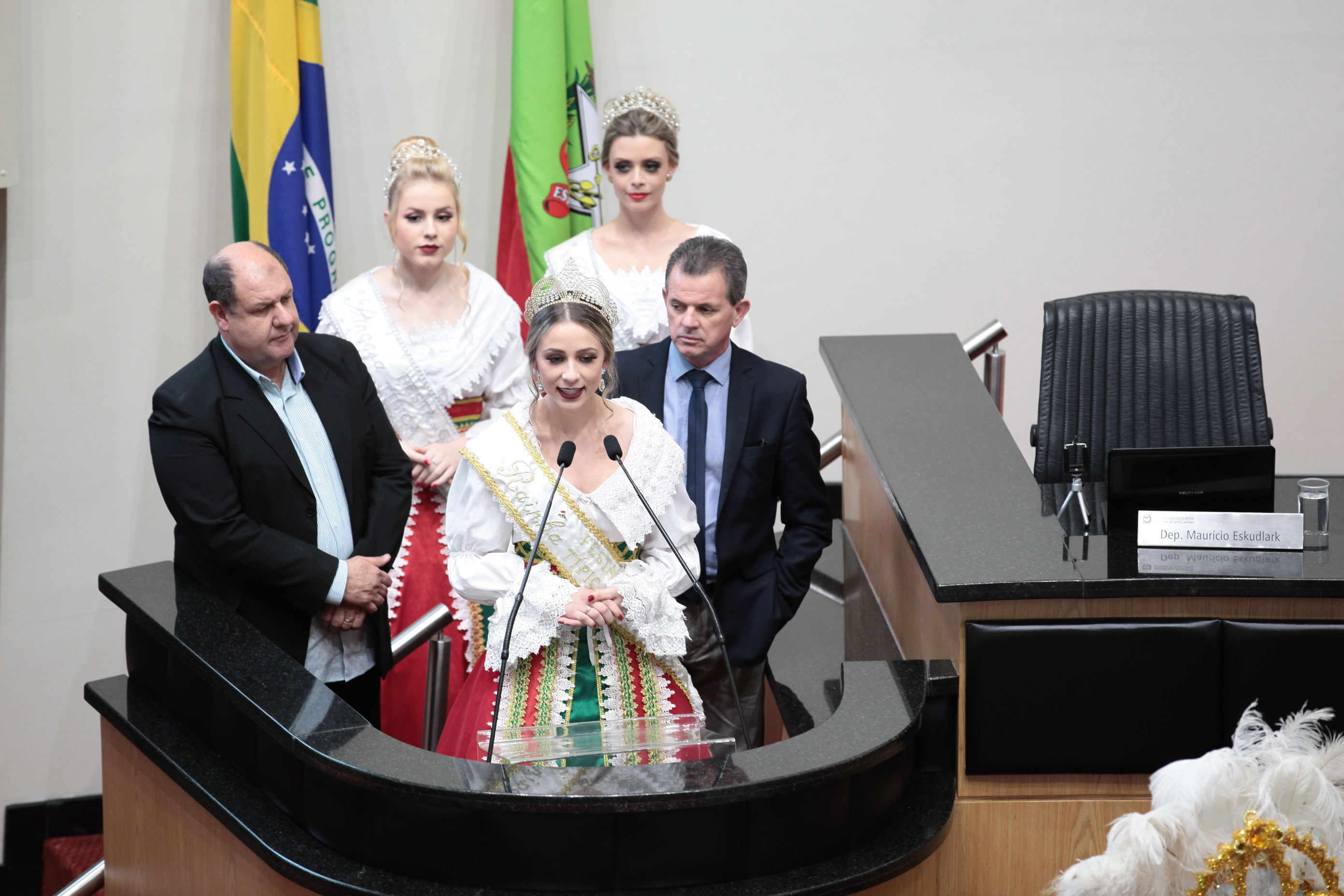 Convite para a Festa Gastronômica de Nova Veneza.