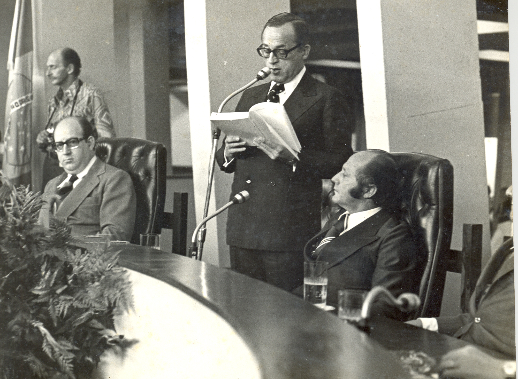 Morre Ex-governador Antonio Carlos Konder Reis.