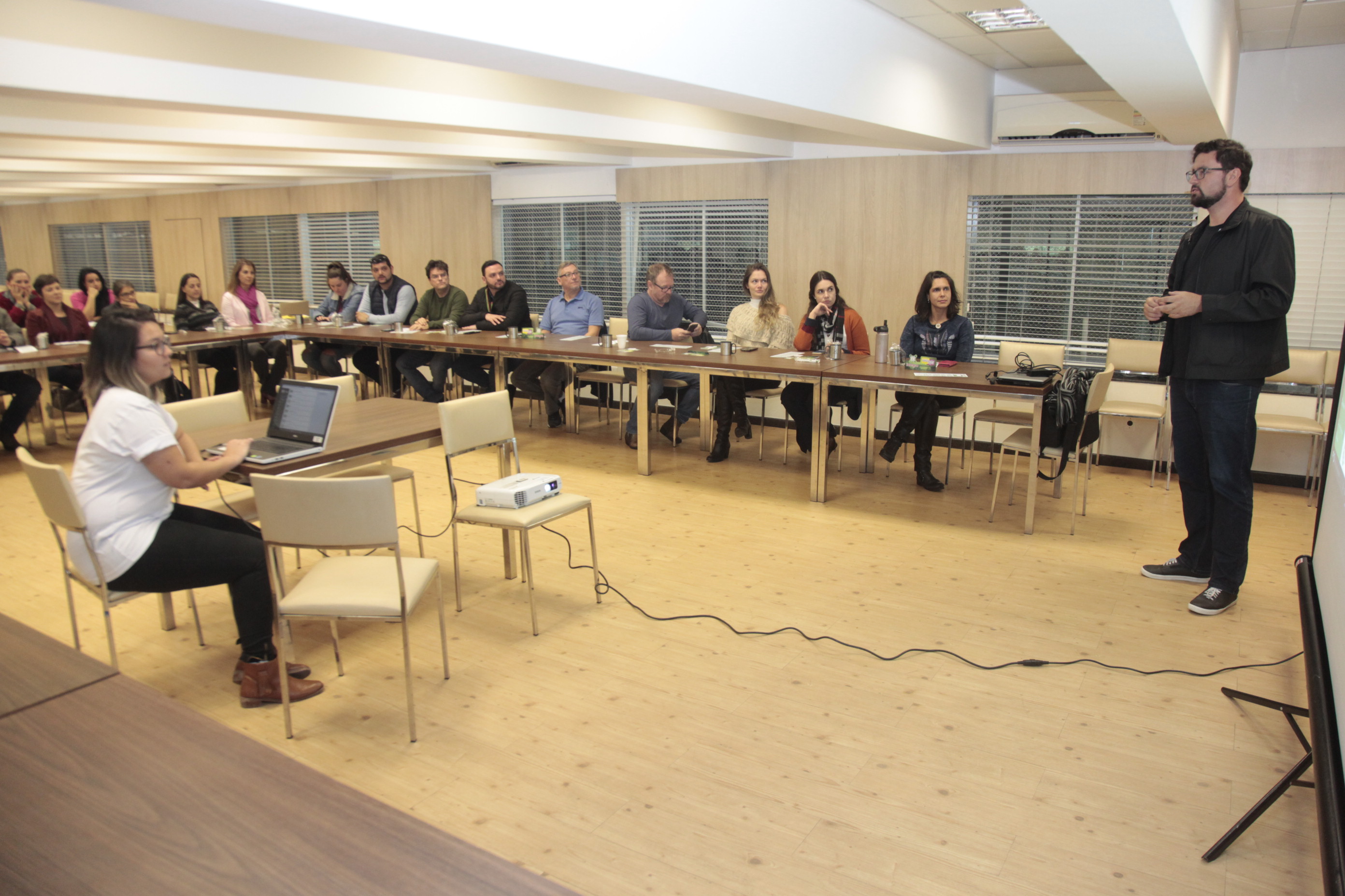 Apresentação da Integra - Nova Rede de Comunicação Interna da Alesc.