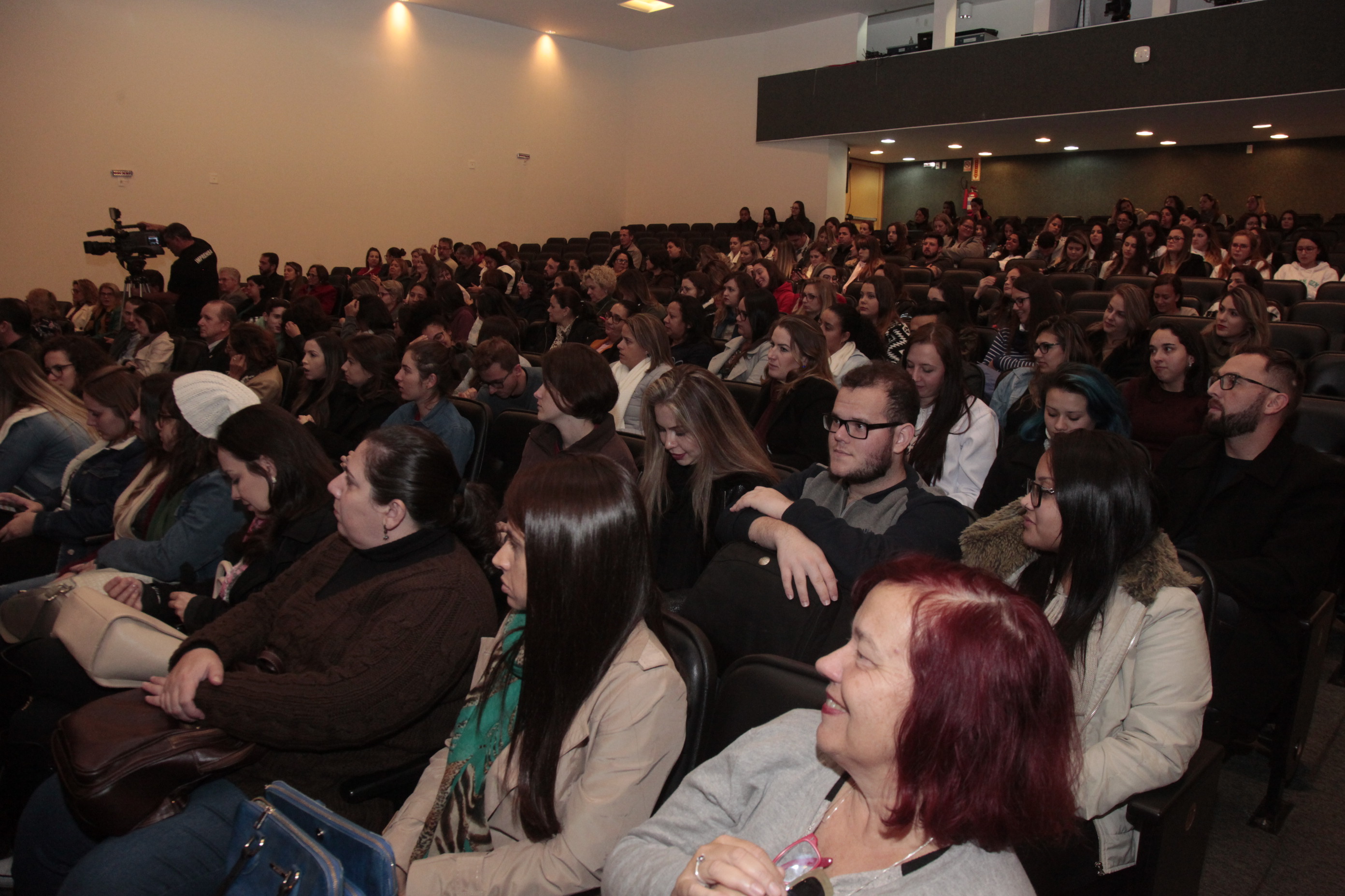 Audiência Pública Sobre Educação á Distância para Profissionais da Saúde