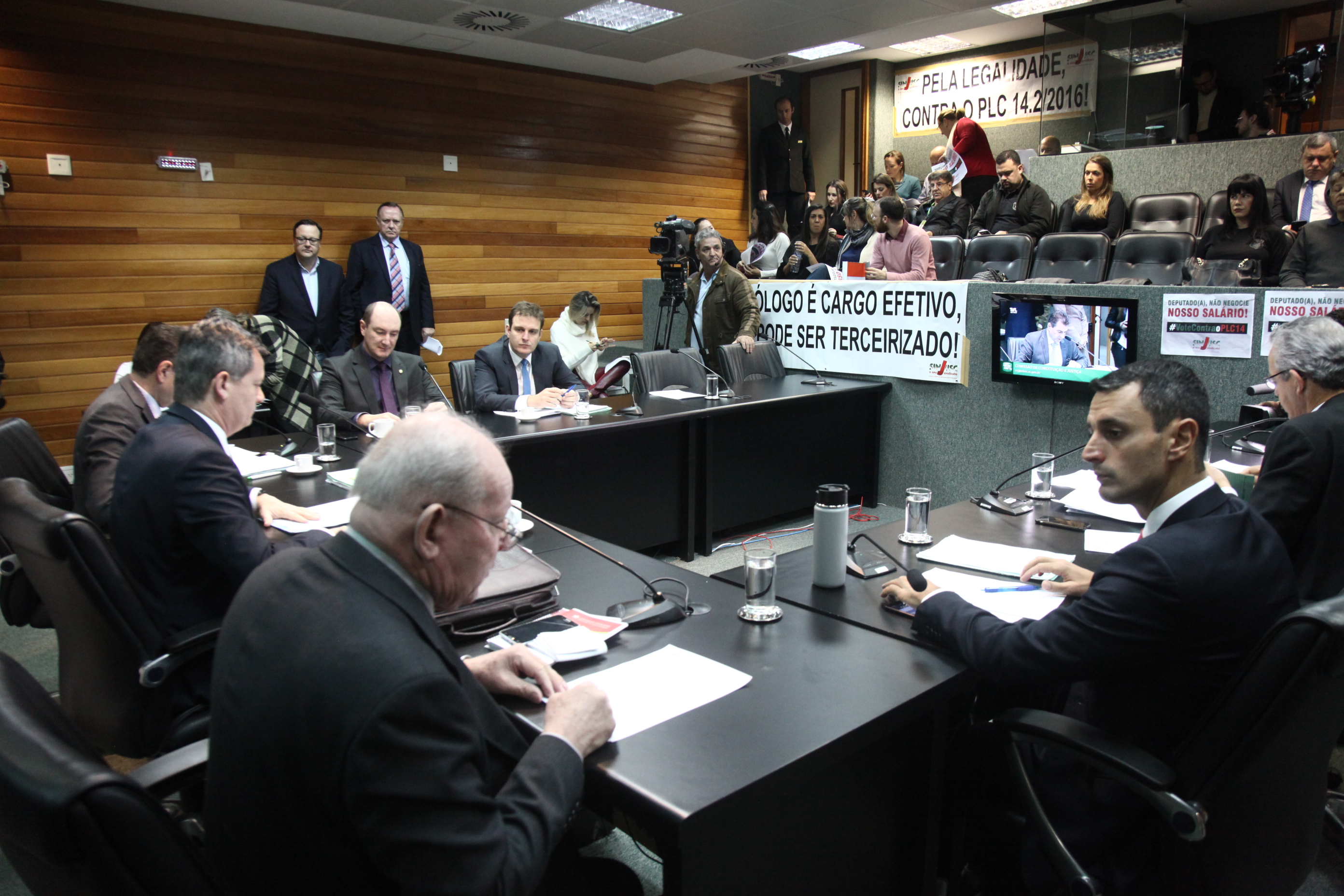 Comissão de Constituição e Justiça