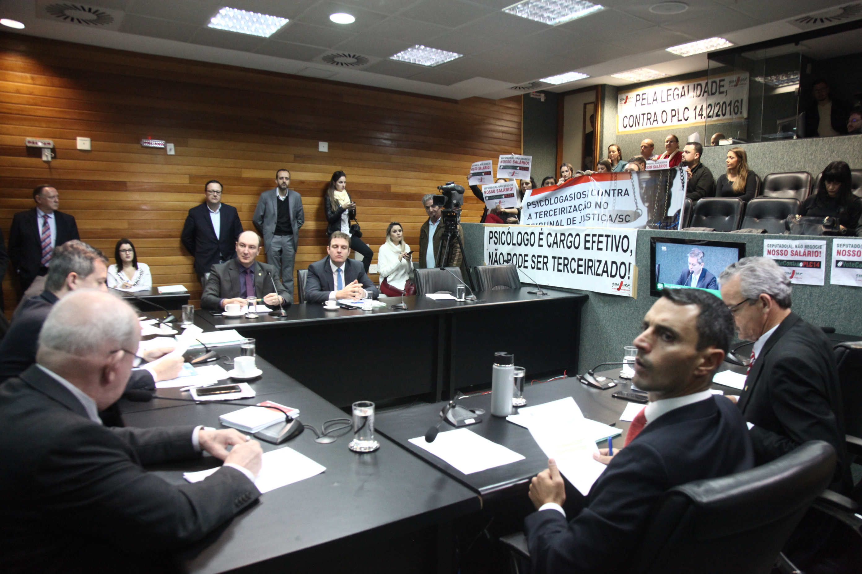 Comissão de Constituição e Justiça