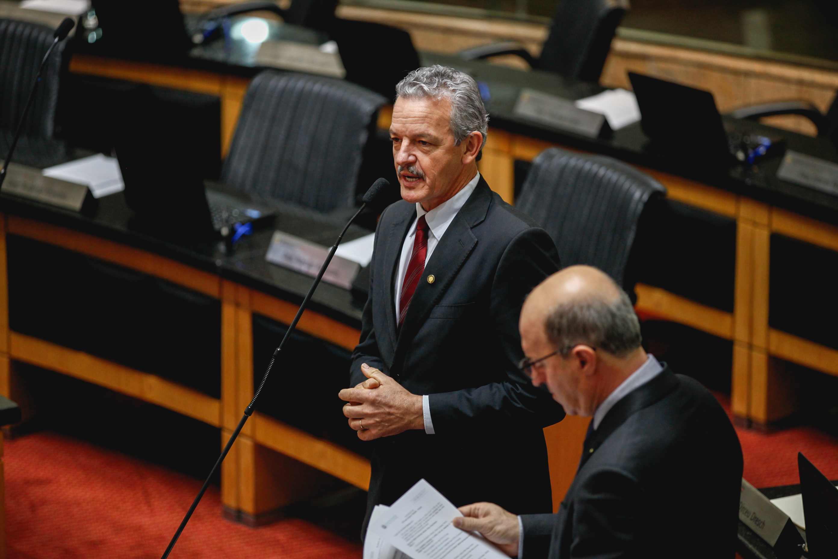 Deputado Dirceu Dresch (PT). Sessão Ordinária.