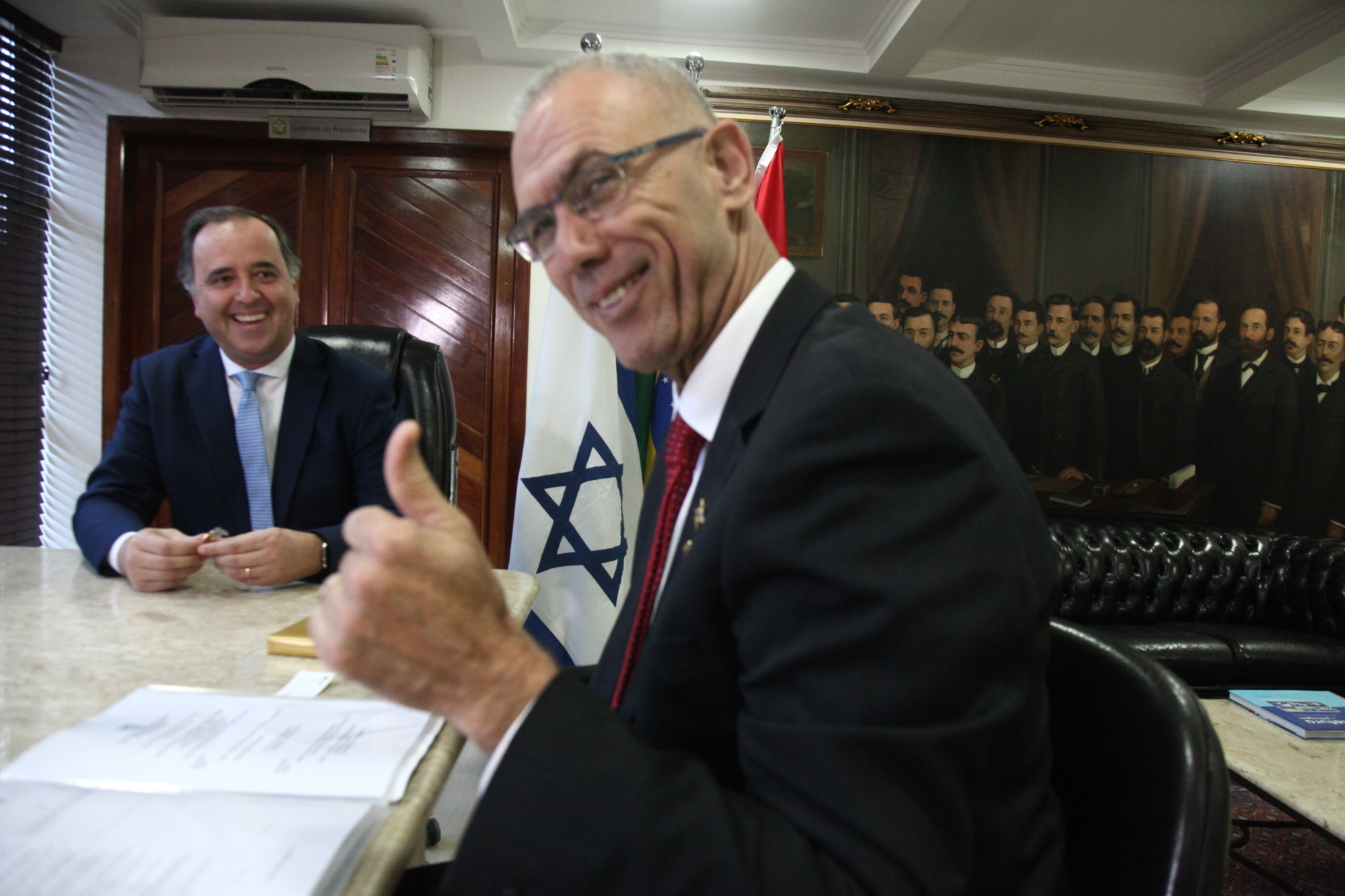 Assembleia Legislativa recebe o embaixador de Israel no Brasil