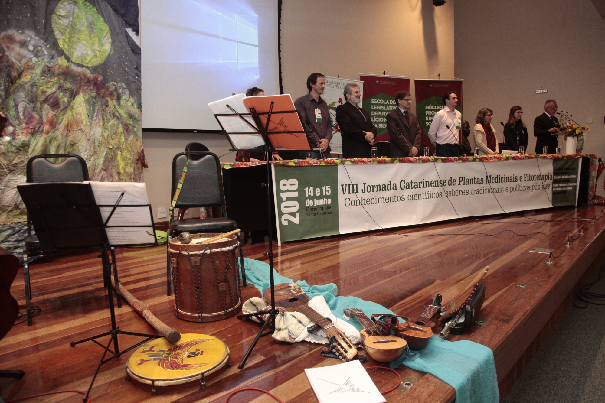 Jornada promove troca de saberes sobre plantas medicinais
