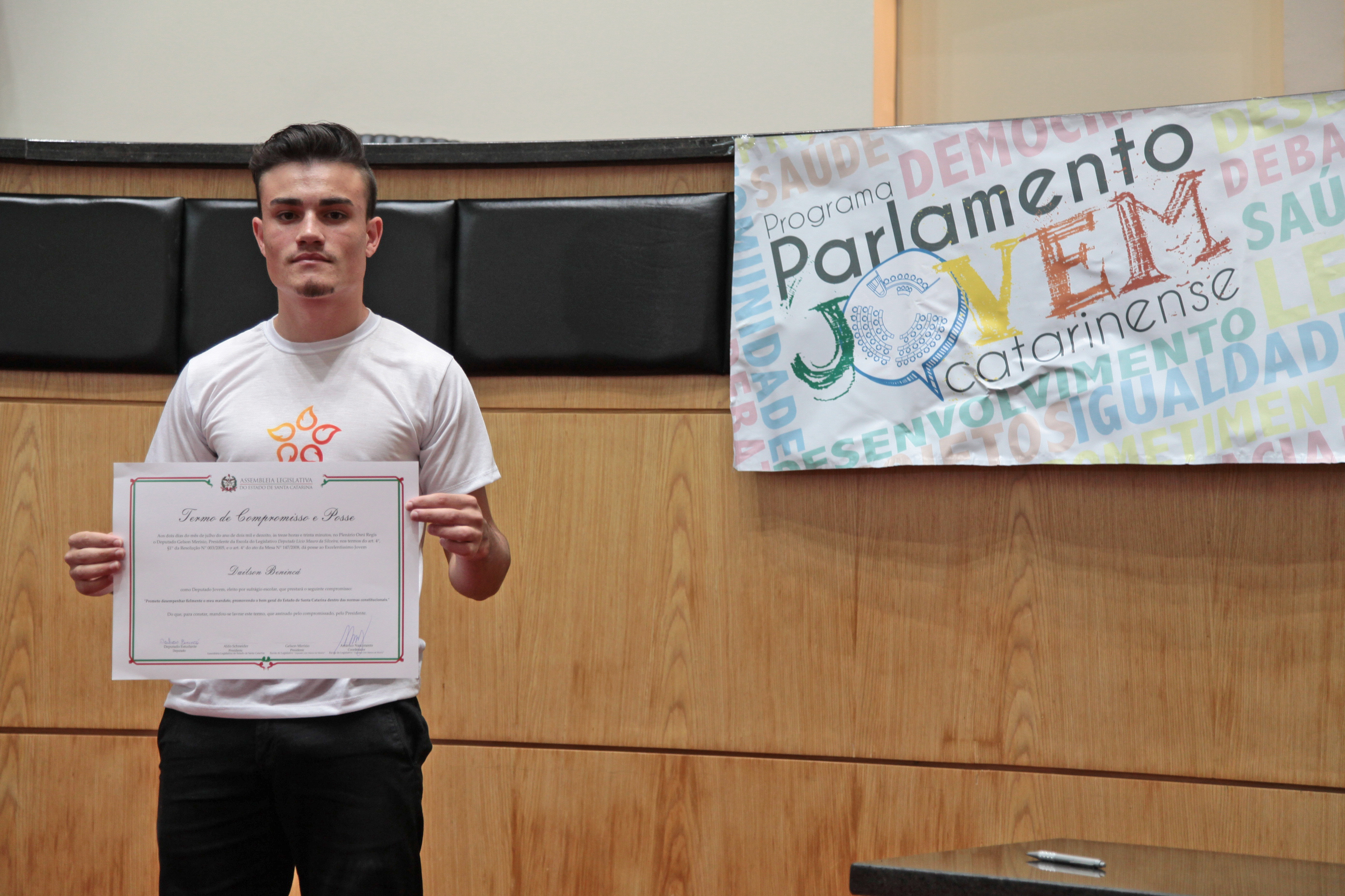 Parlamento Jovem - diplomação.