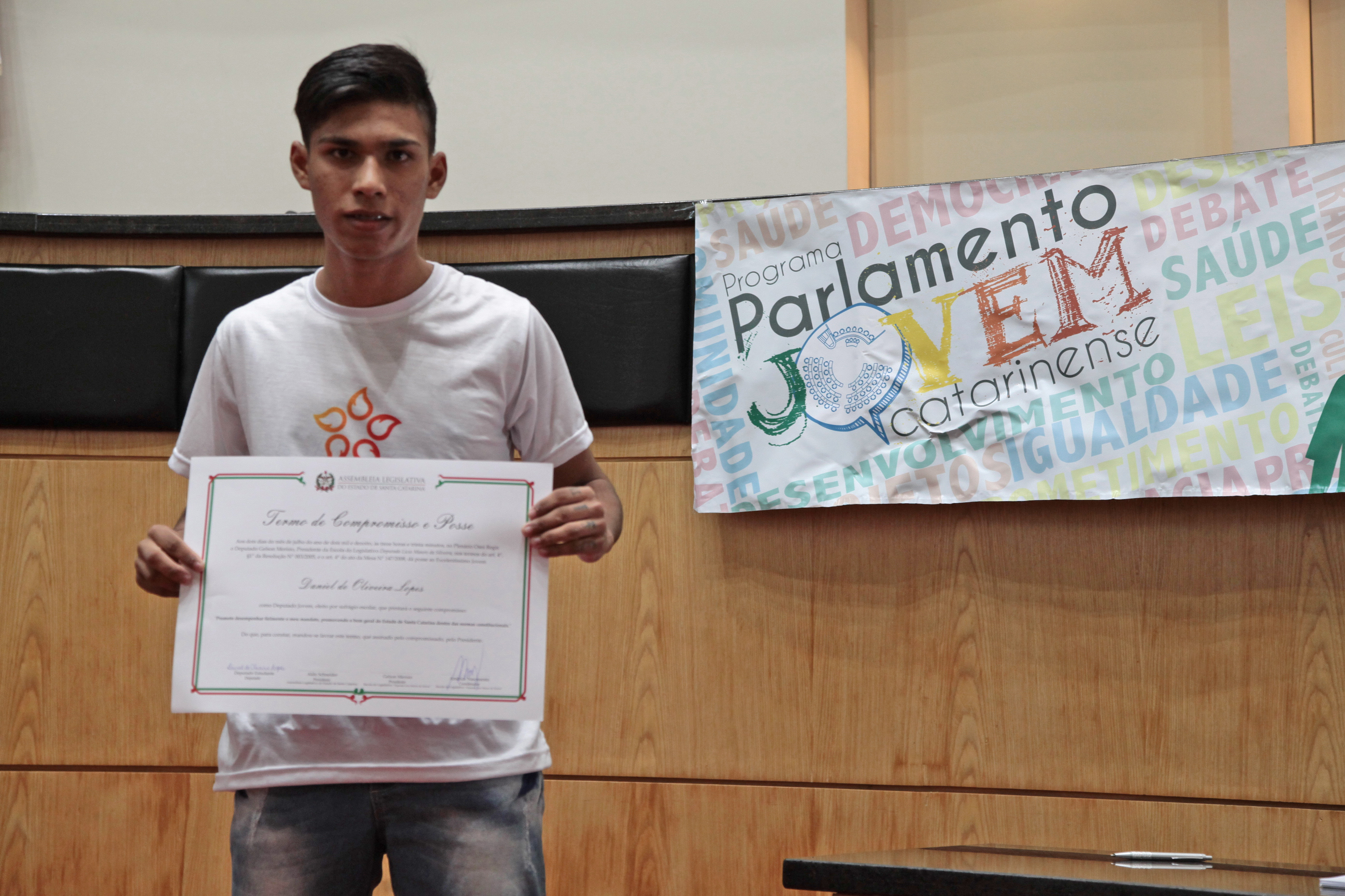 Parlamento Jovem - diplomação.
