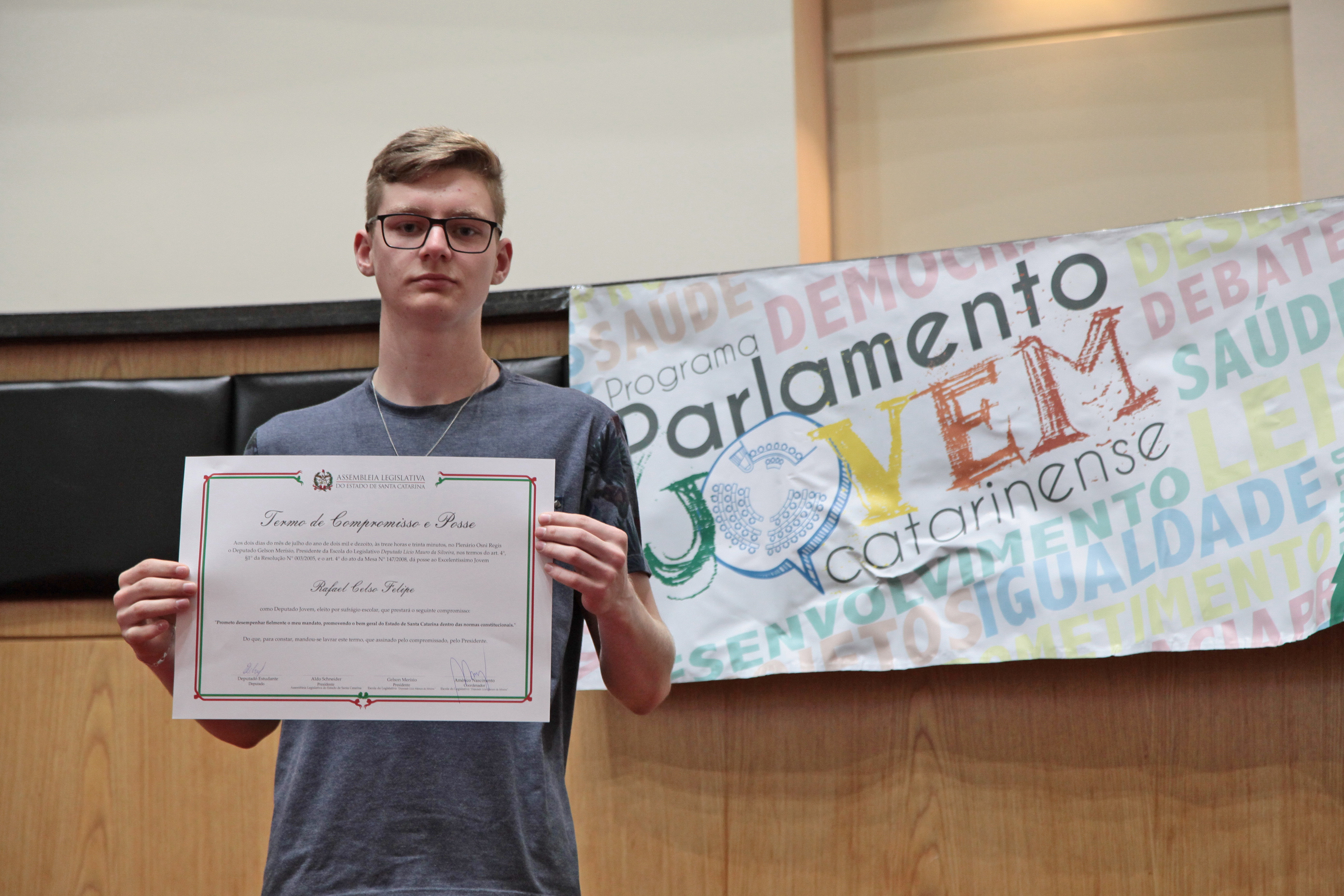 Parlamento Jovem - diplomação.