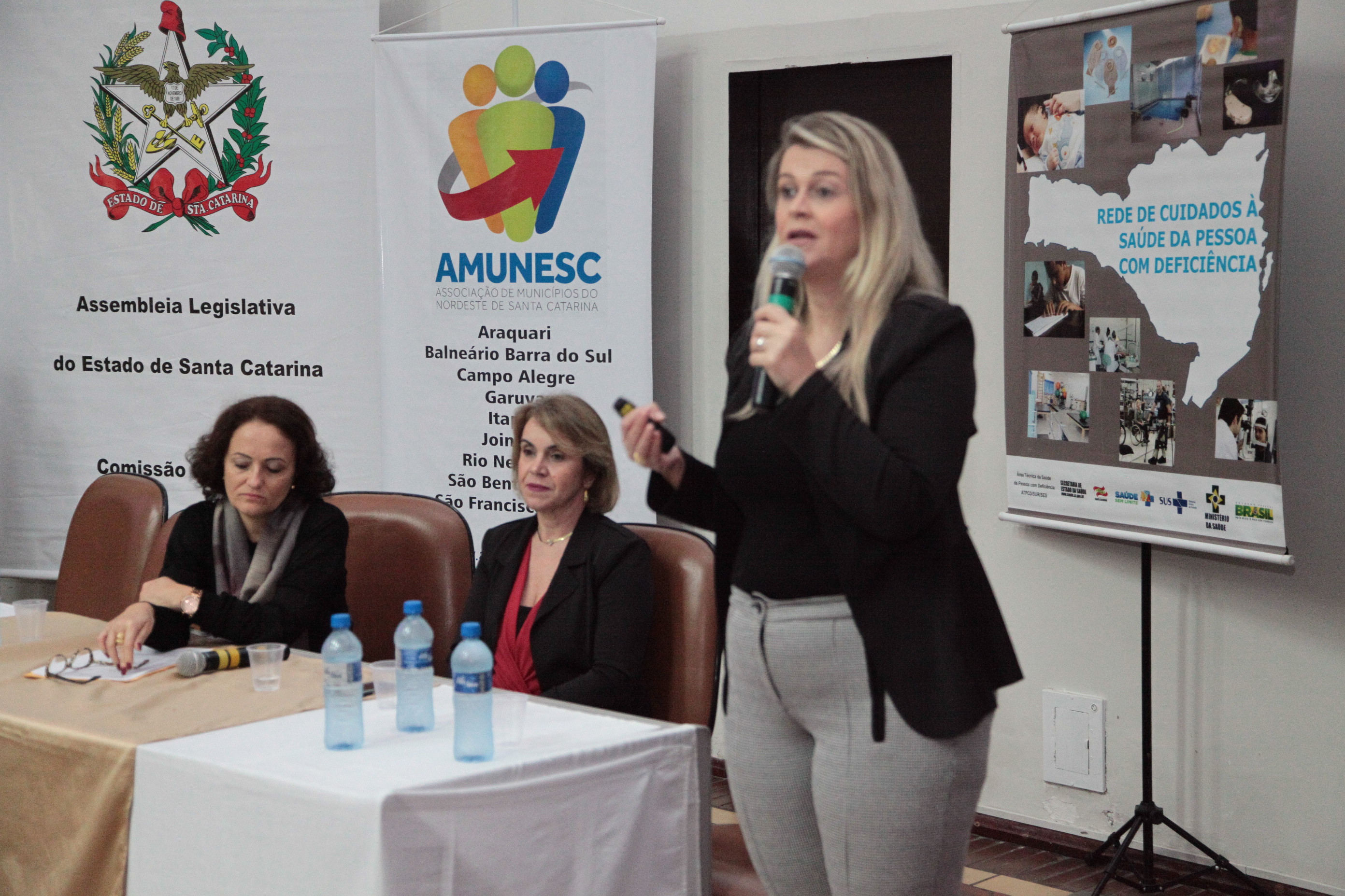 Capacitação na Atenção à Saúde das Pessoas com Ostomias Intestinais, Urinários e/ou Fistulas Cutânea - Jaqueline Reginatto