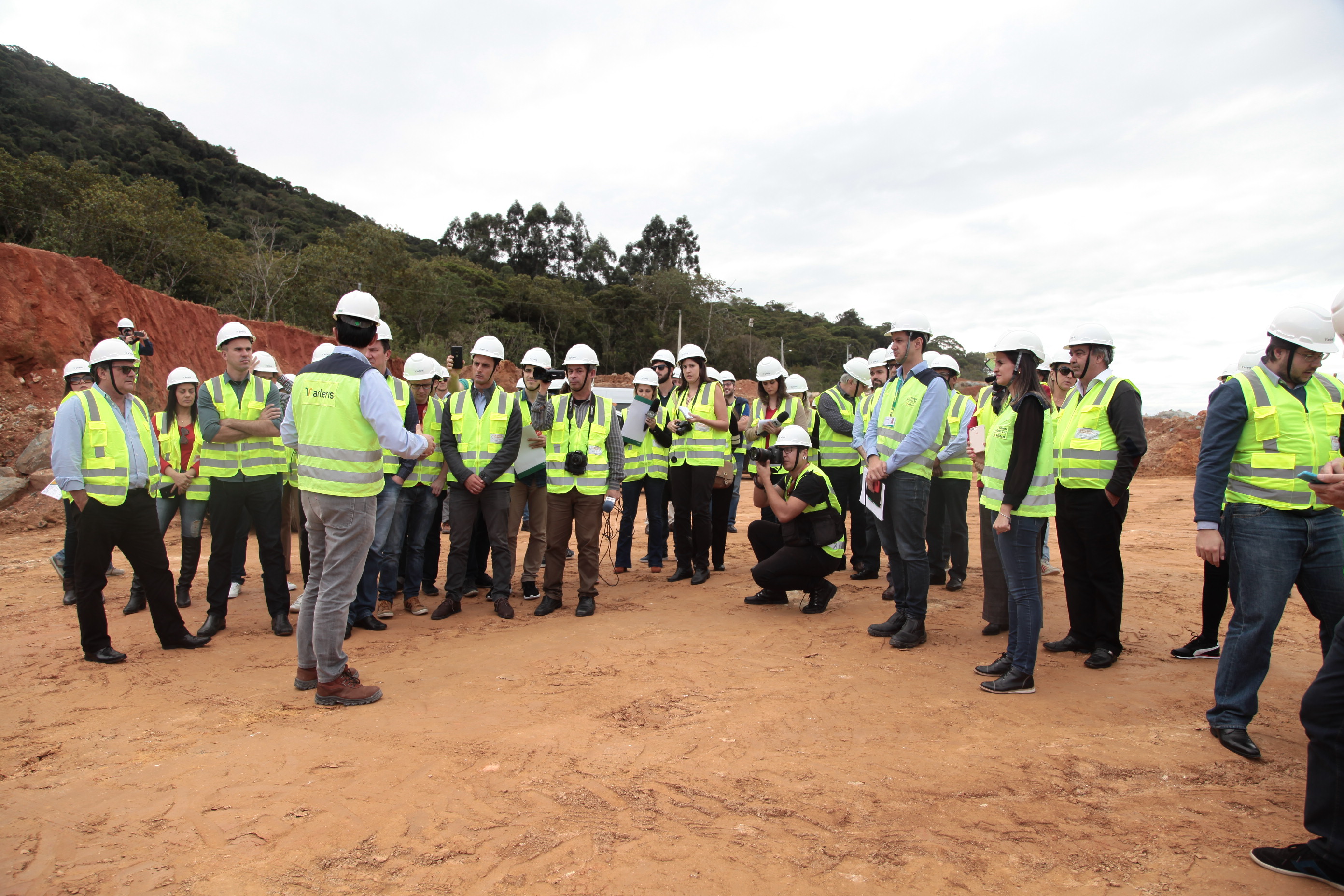 Equipe da Comissão de Transportes da Alesc Visita Obras do Anel Viário de Florianópolis.