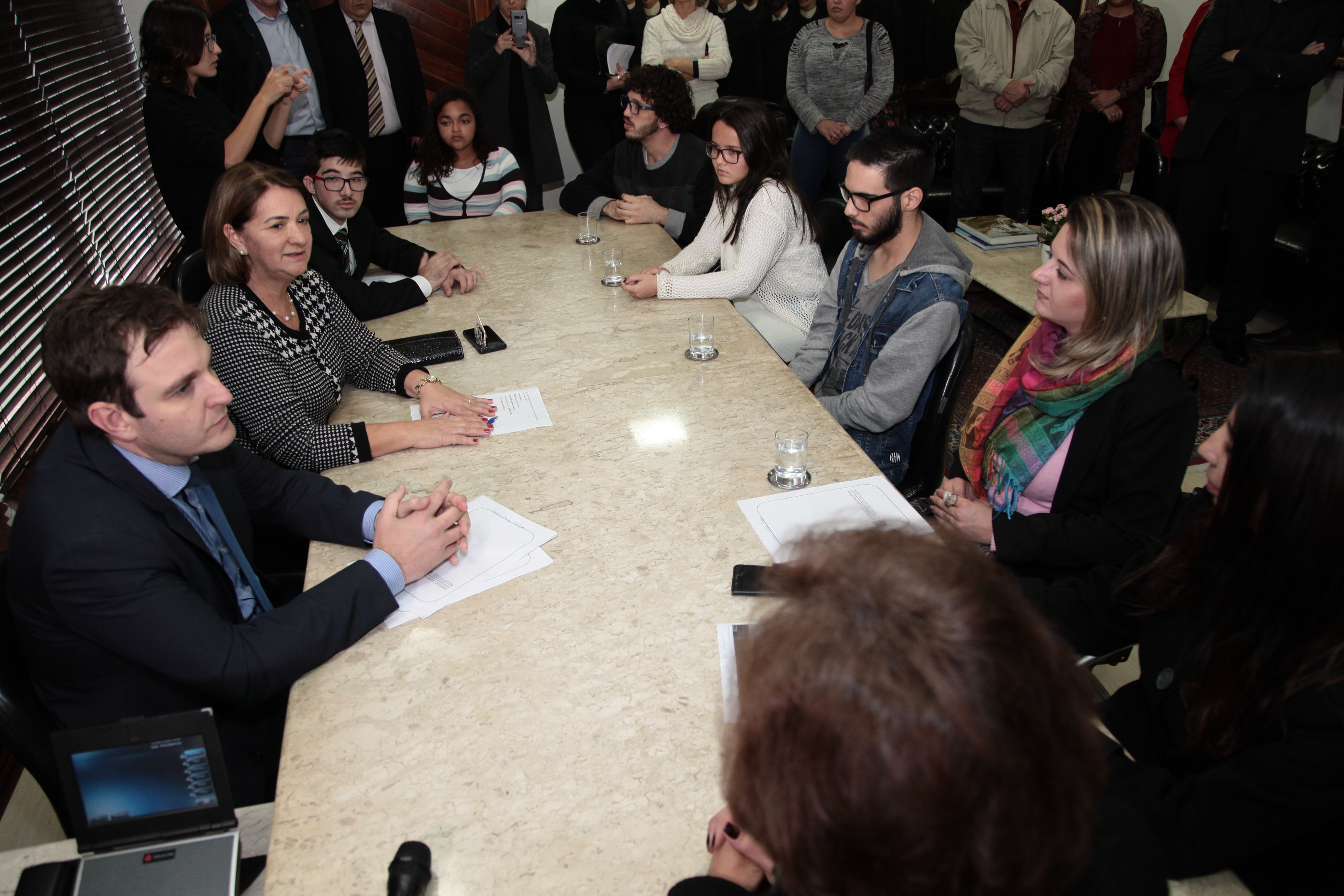 Novos Estagiários do Programa Alesc Inclusiva São Recepcionados na Presidência da Casa.