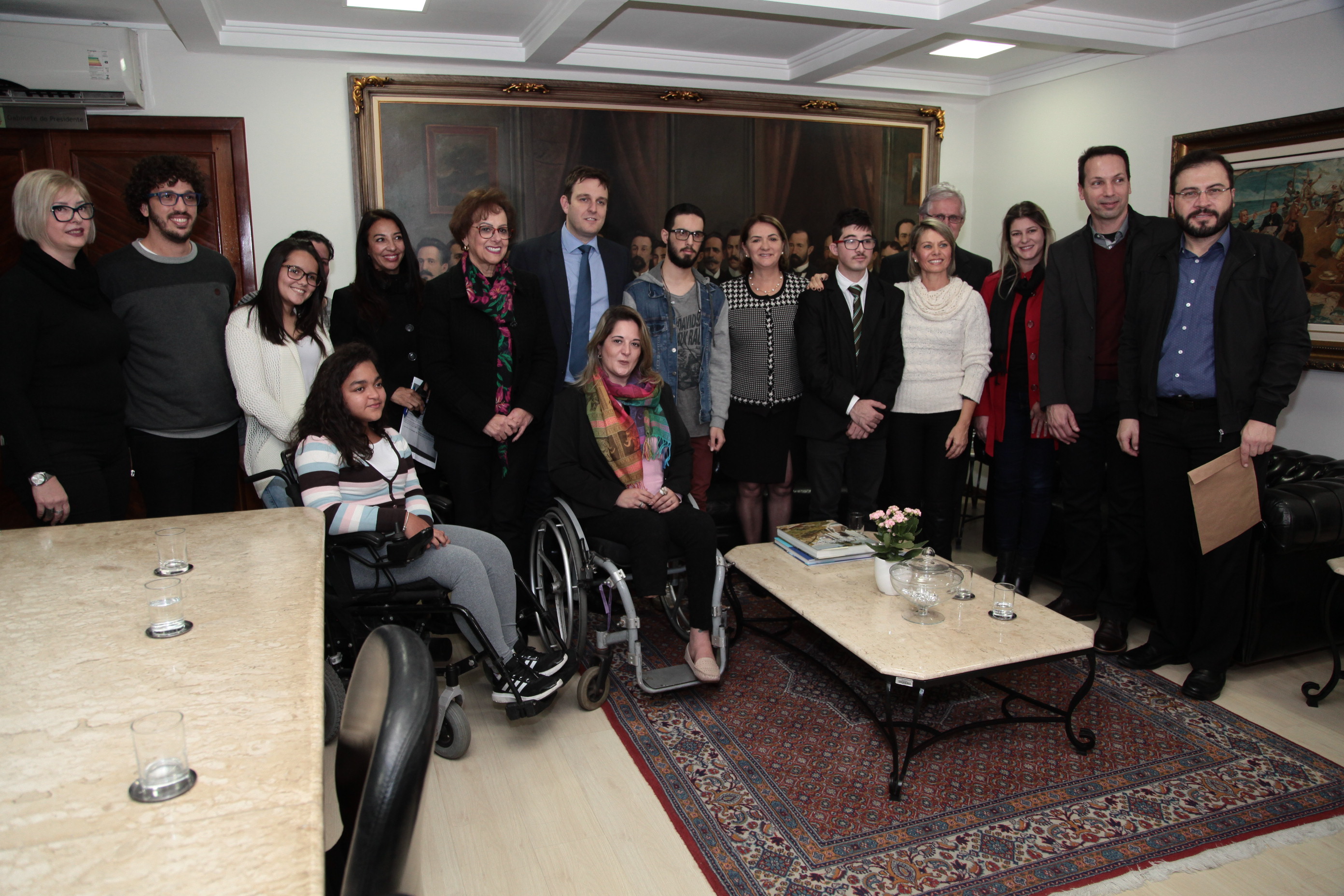 Novos Estagiários do Programa Alesc Inclusiva São Recepcionados na Presidência da Casa.