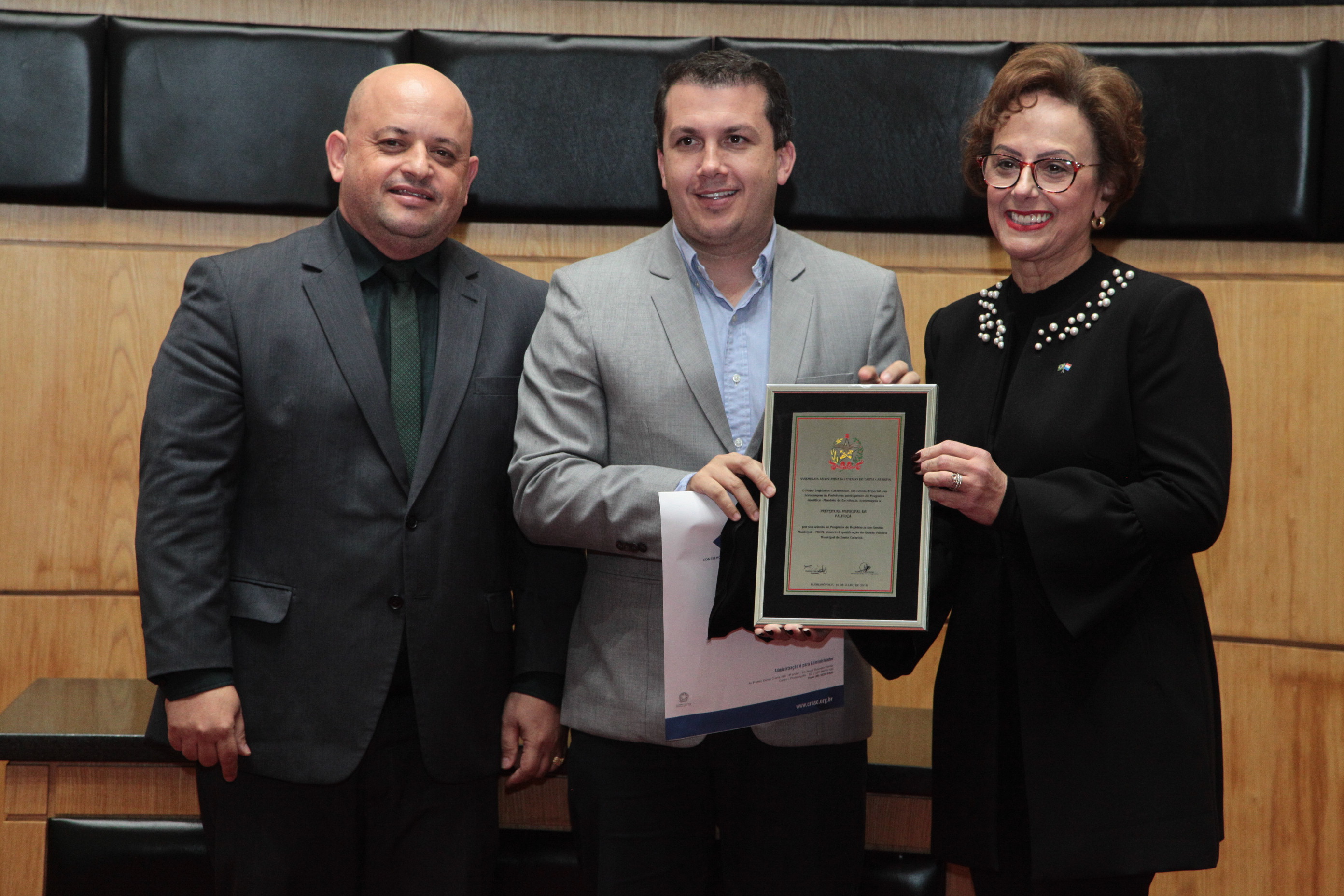 Sessão Especial em Homenagem às Prefeituras participantes do Programa Qualifica